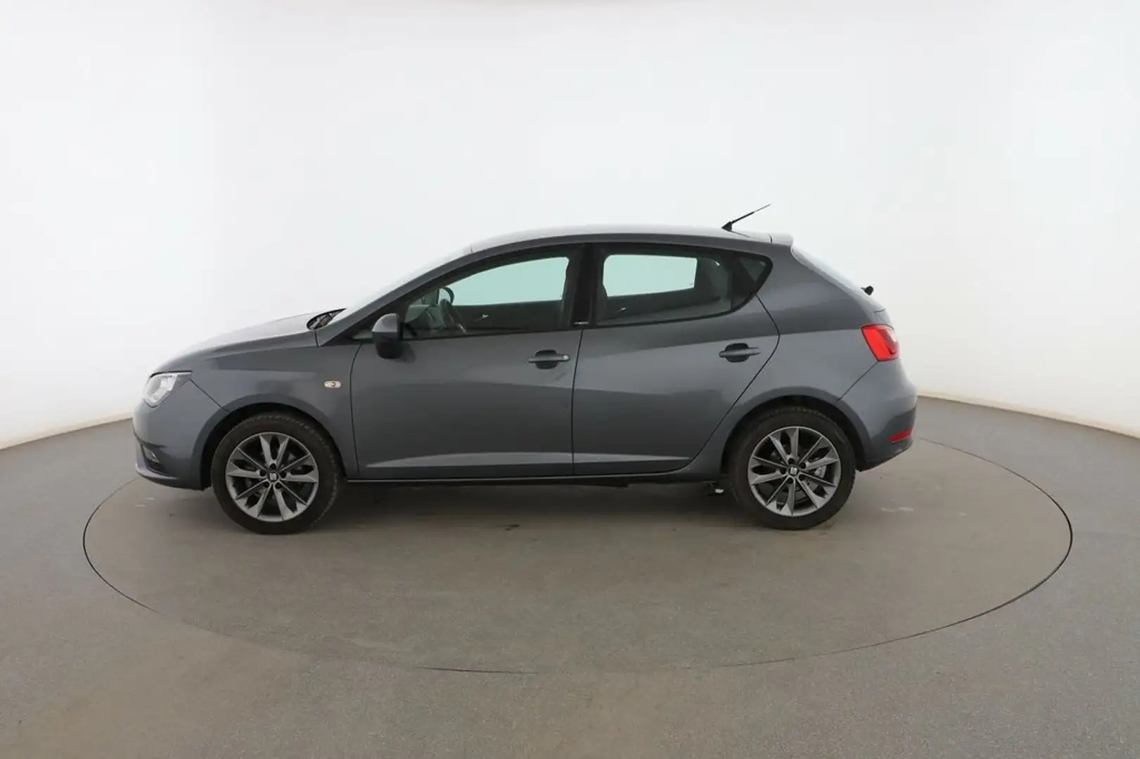 SEAT Ibiza 1.2 TSI Style I-Tech 30 Aniversario Gris - 2