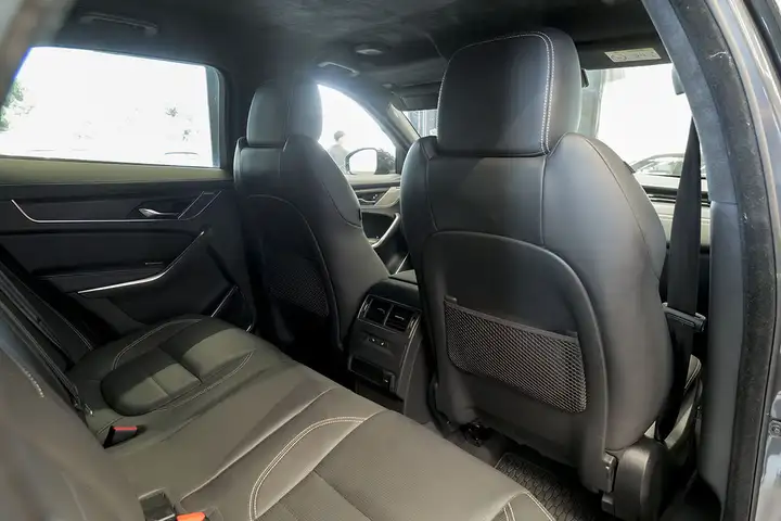 Jaguar F-Pace 2024, foto 13