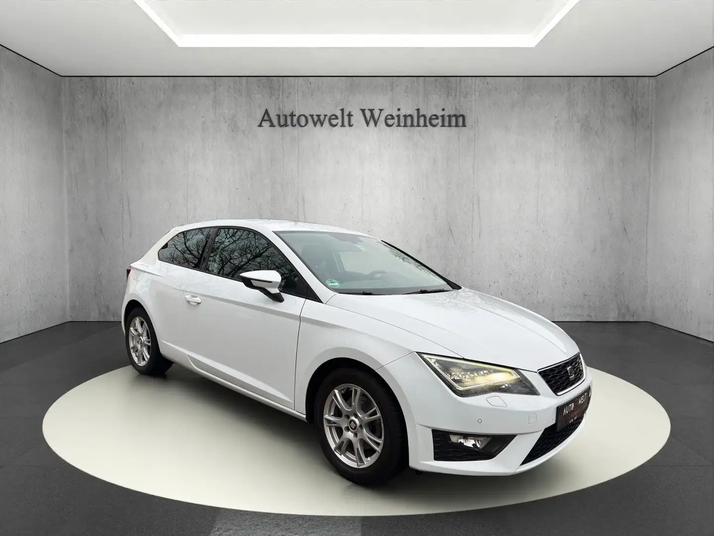 SEAT Leon LEON°SC°FR°NAVI°LED°SHZ°TEMPOMAT°AMBIENTE.B°PDC° Blanc - 1