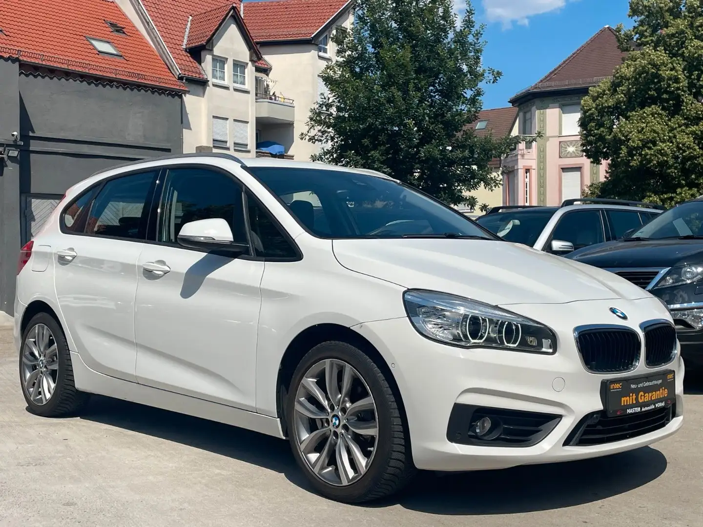 BMW 218 Advantage*AUTOMATIK*1.HAND*AHK Wit - 2