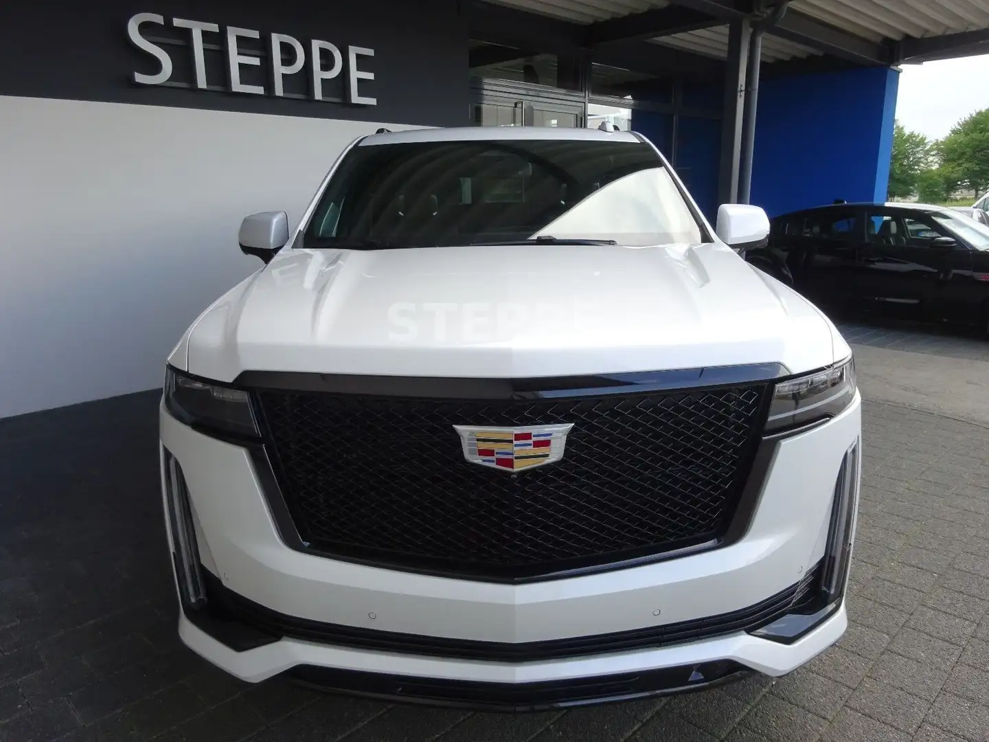 Cadillac Escalade 6.2 V8 Sport Platinum EU-Navi Luftfed. Blanc - 2