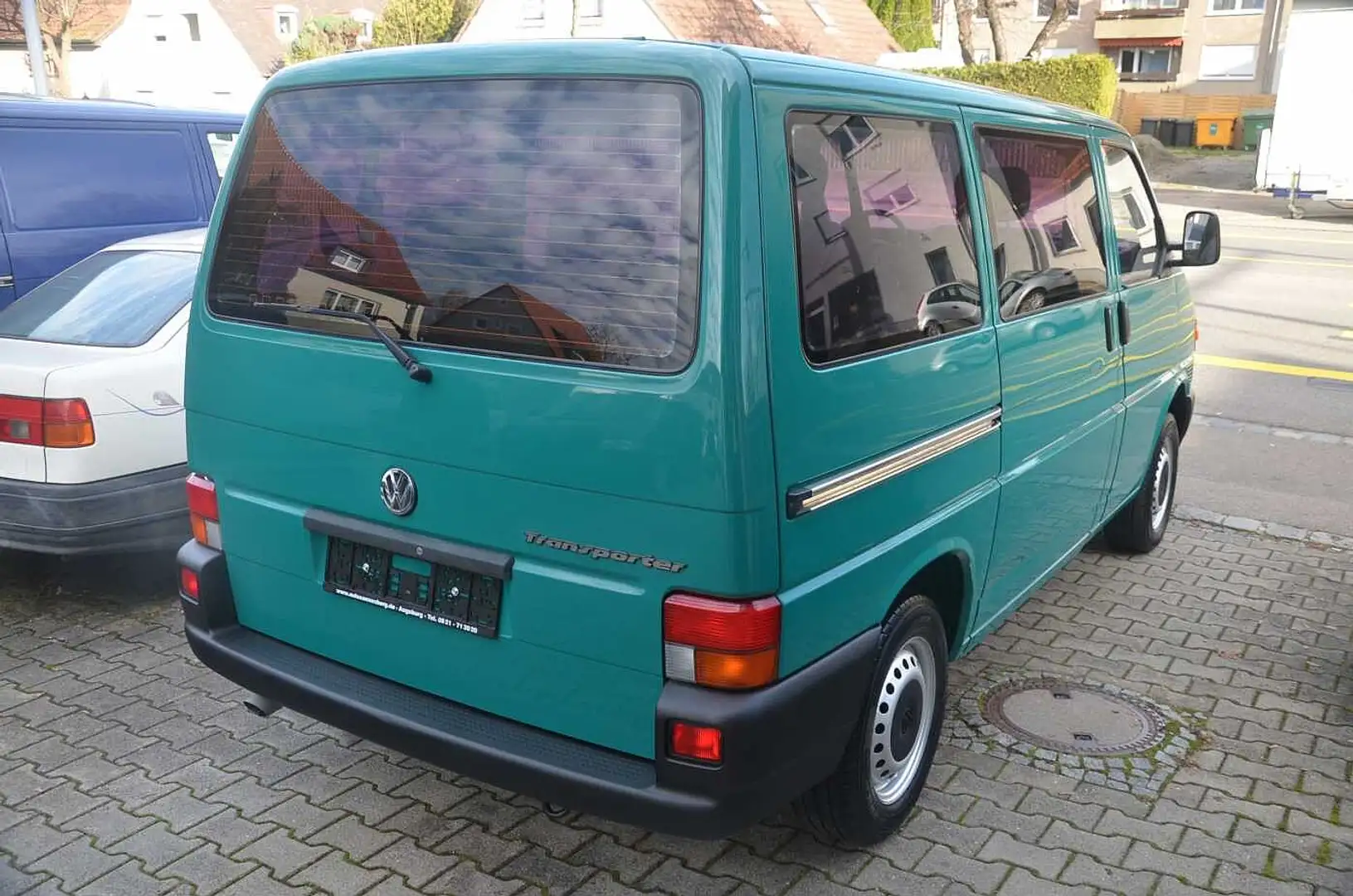 Volkswagen T4 Bus 2.5 Benziner, Grün - 2