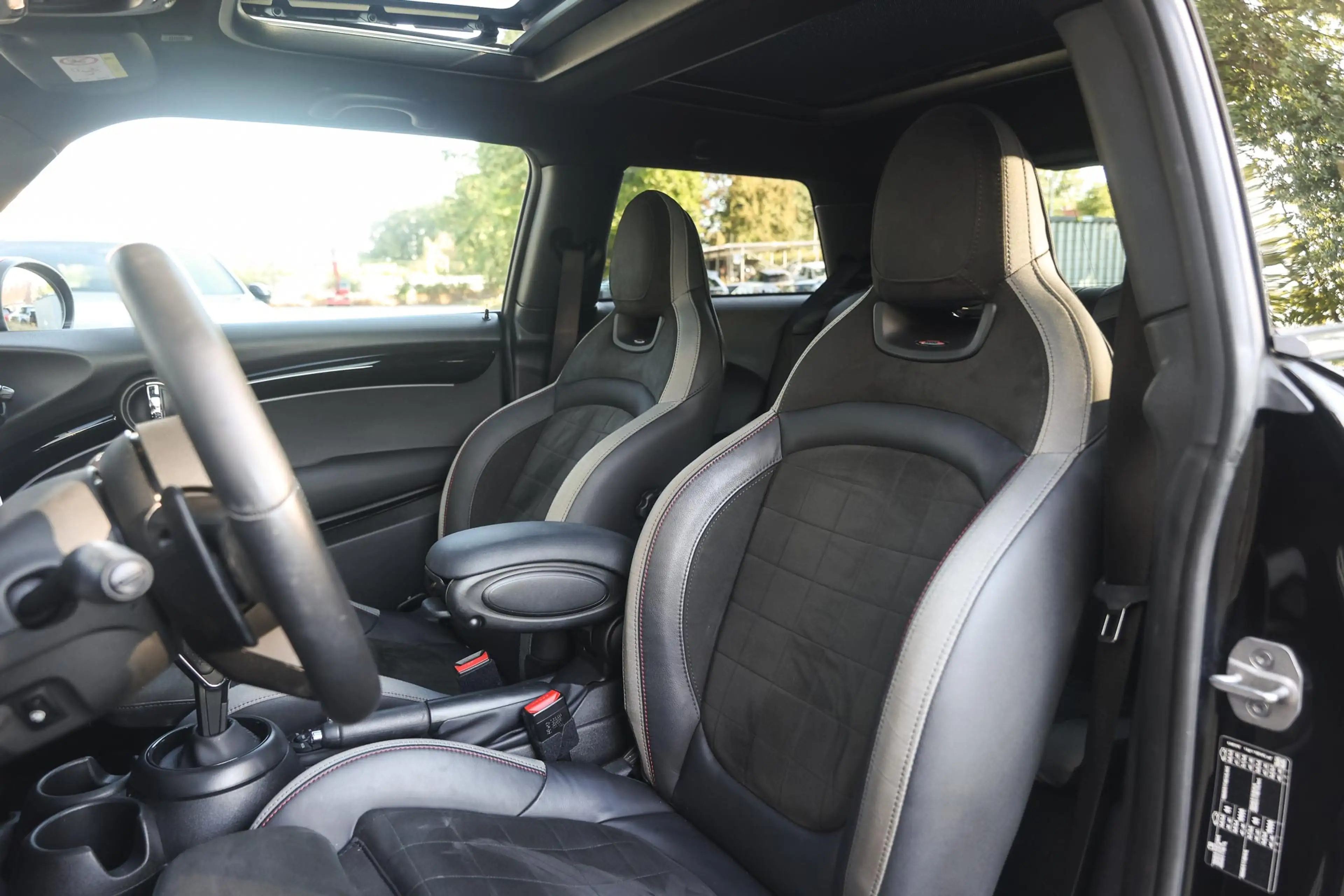 MINI Cooper S Hatchback Rockingham GT Automaat / Panoramadak / J — photo 12