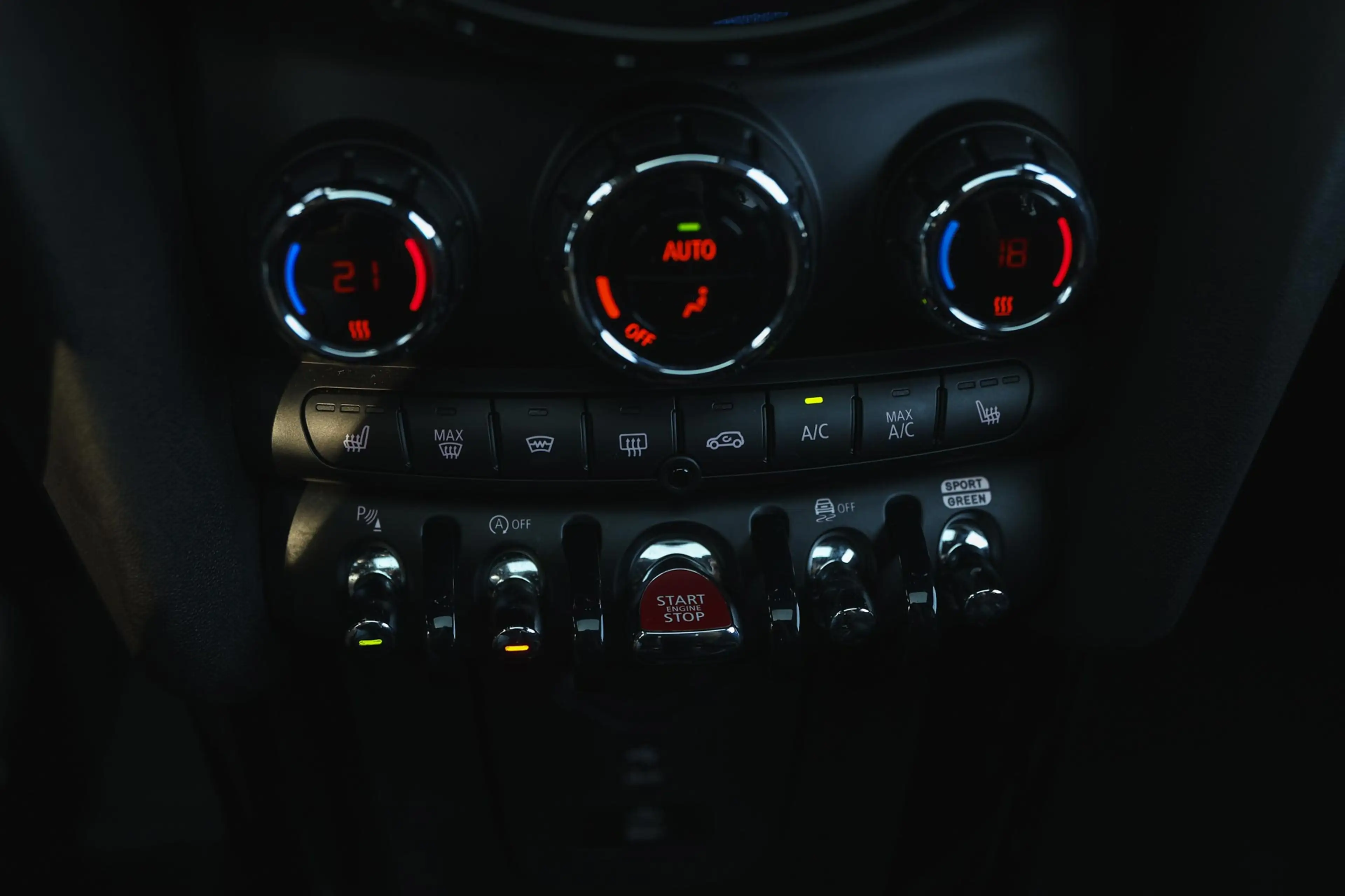 MINI Cooper S Hatchback Rockingham GT Automaat / Panoramadak / J — photo 11
