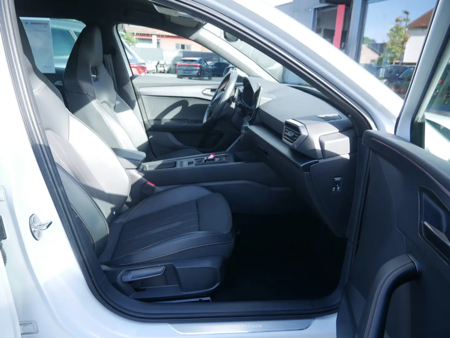 CUPRA Leon Sportstourer 1.4 TSI e-Hybrid Blanc - 2