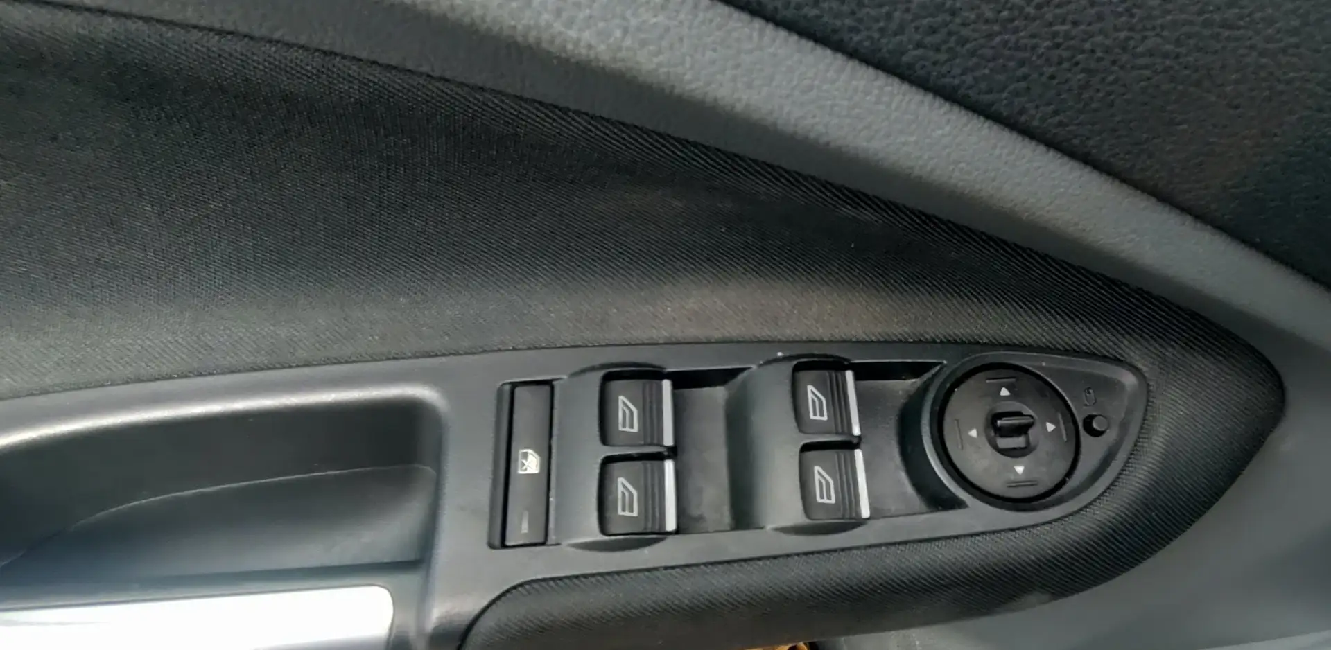 Ford C-Max C-Max 1.6 TDCi Titanium Style Start-Stop Zilver - 2