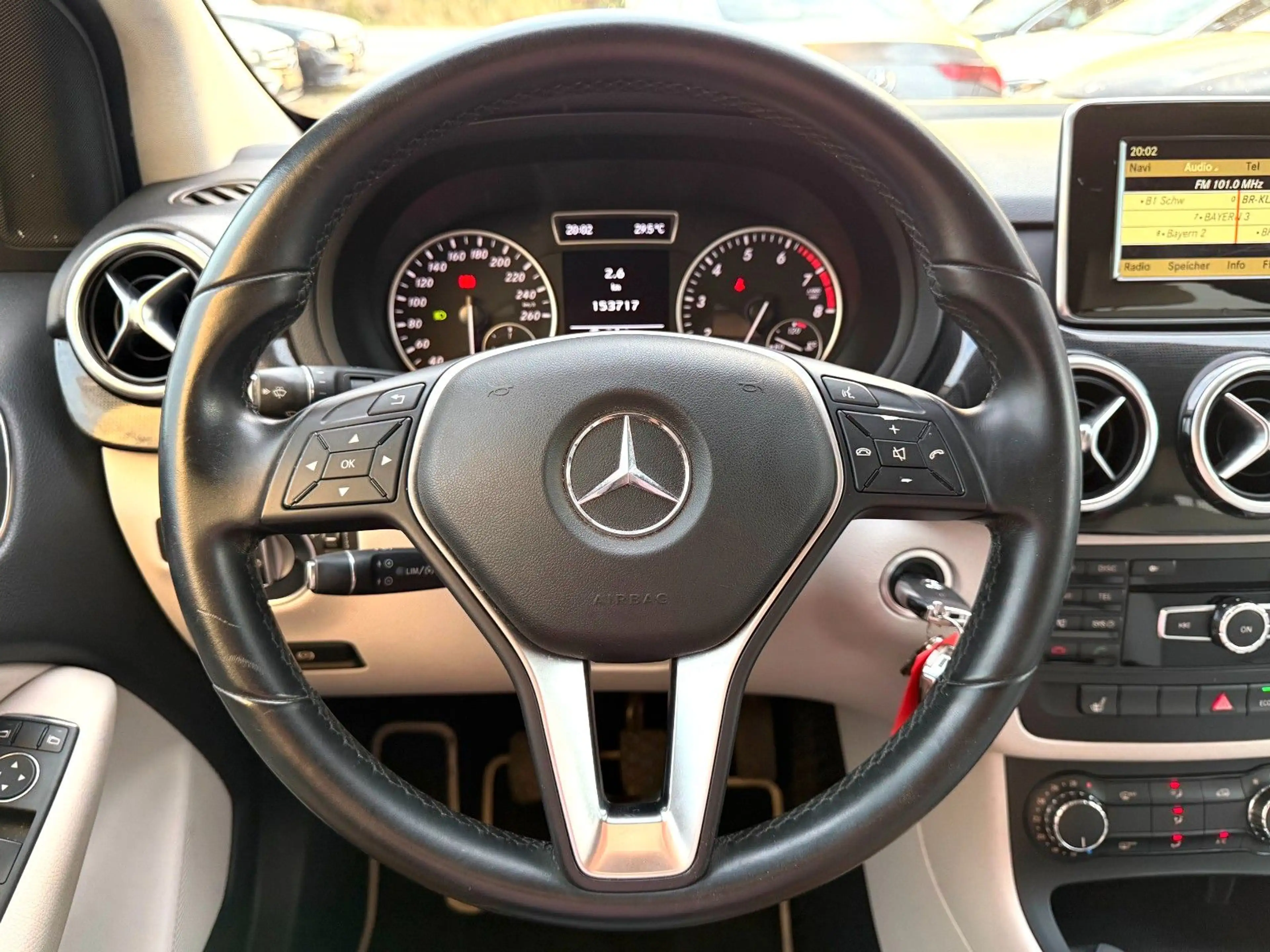 Mercedes-Benz B 200 STYLE*KLIMA*PDC*TEMPOMAT* — photo 12