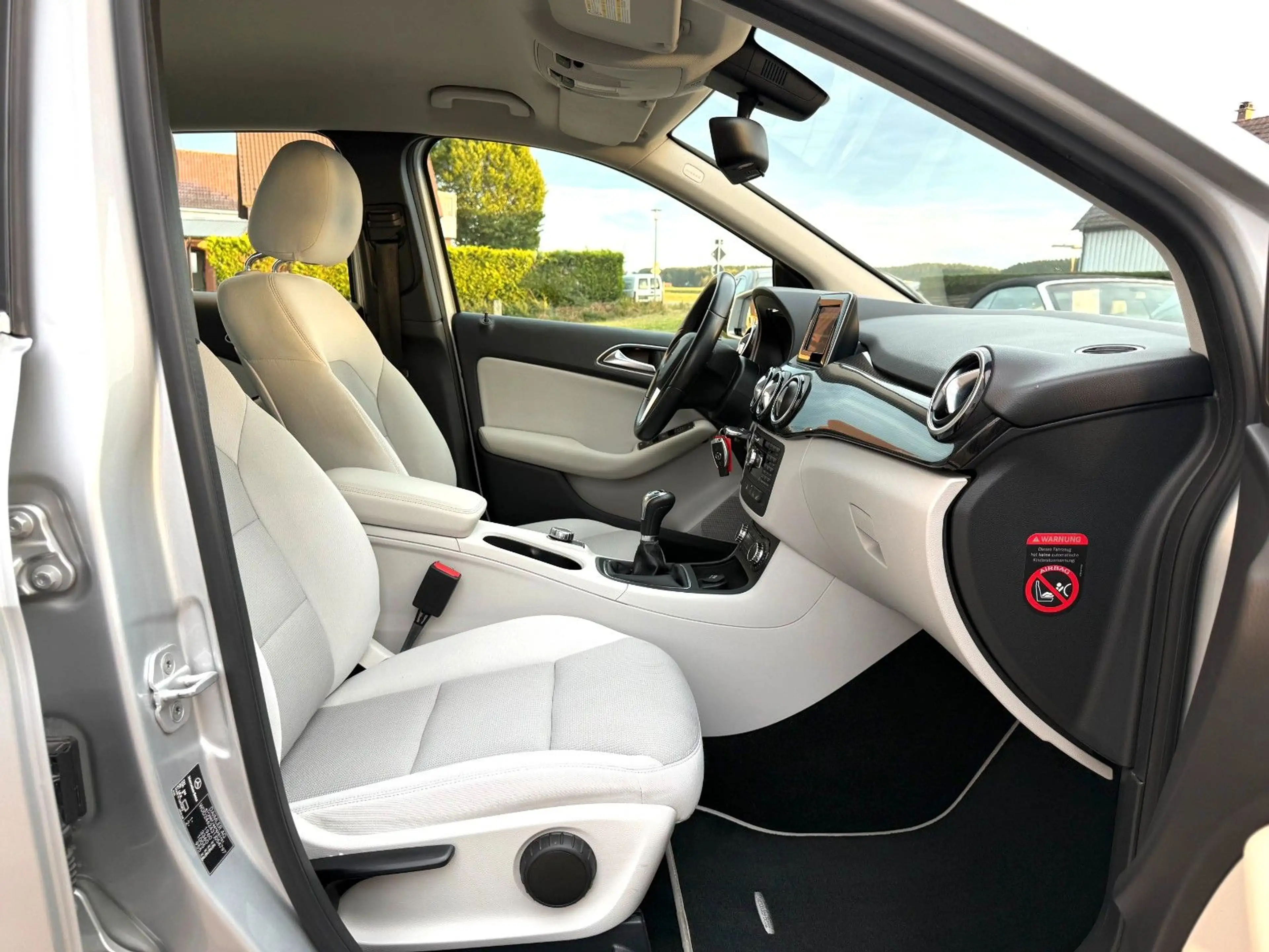 Mercedes-Benz B 200 STYLE*KLIMA*PDC*TEMPOMAT* — photo 6