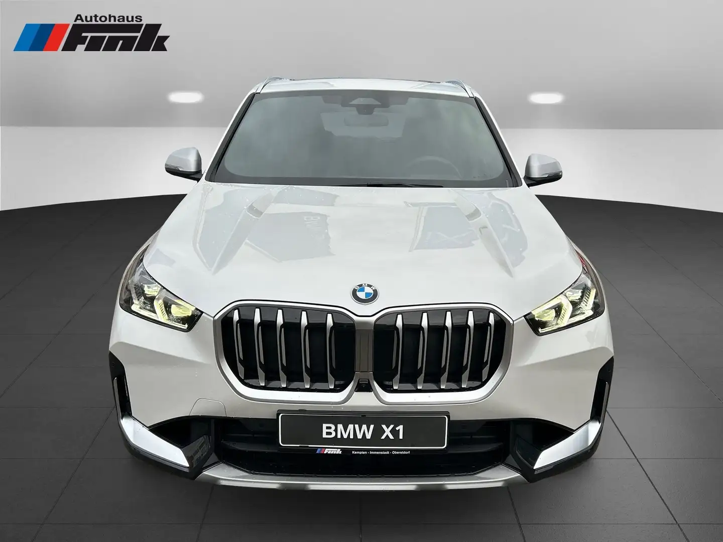 BMW X1 xDrive23i  xLine Head-Up HK HiFi DAB LED RFK Weiß - 2