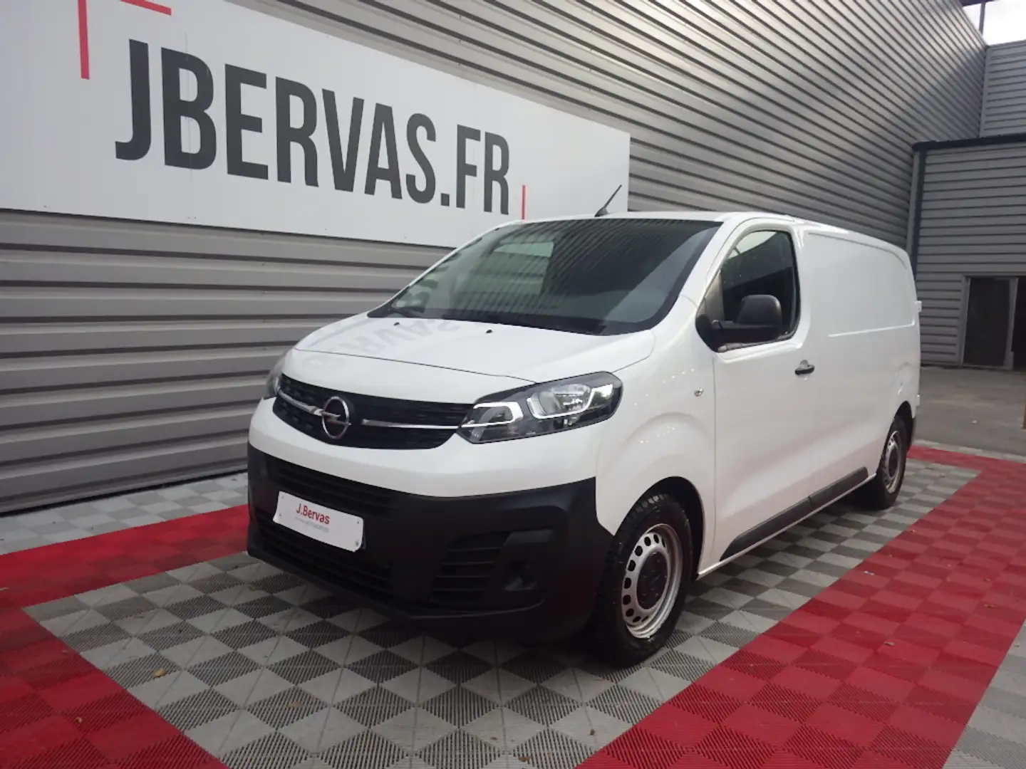 Opel Vivaro FOURGON L2 1.5 DIESEL 120 CH PACK CLIM 3pl Blanc - 1