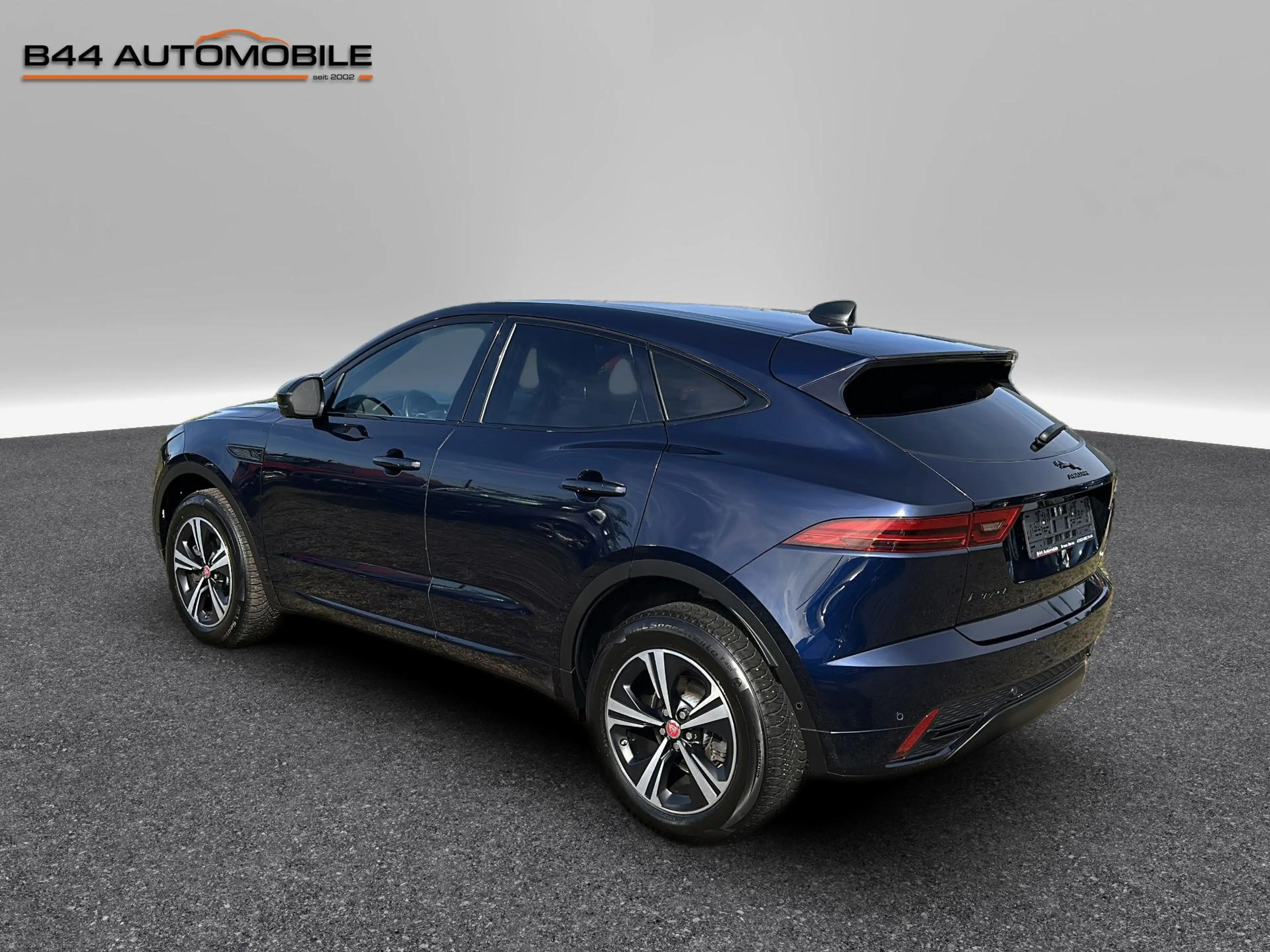 Jaguar E-Pace *R-Dynamic*AWD*360Kam*Black*Leder*AHK*AlcanHimmel* — photo 4