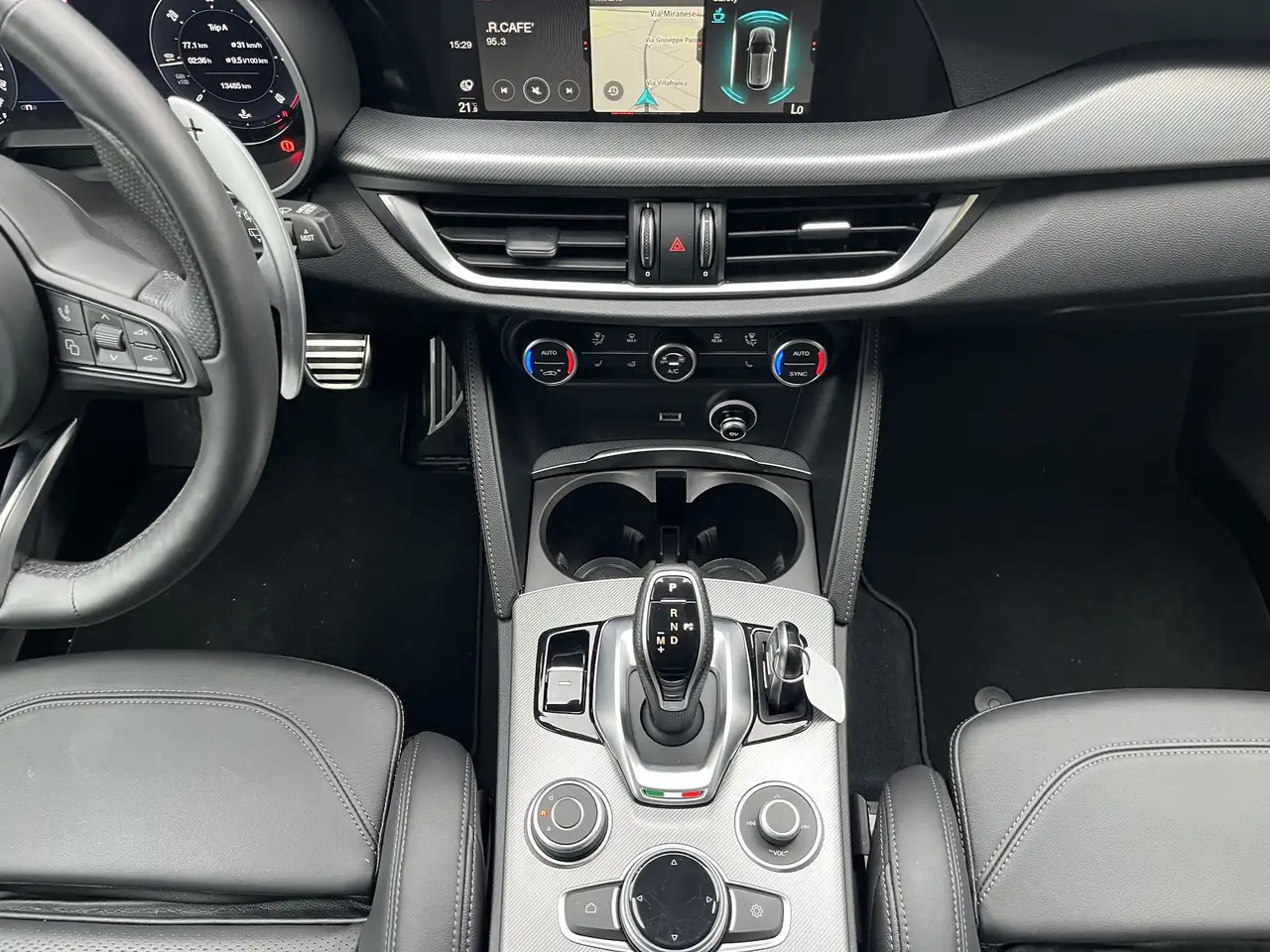 Alfa Romeo Stelvio 2024 — фото 12