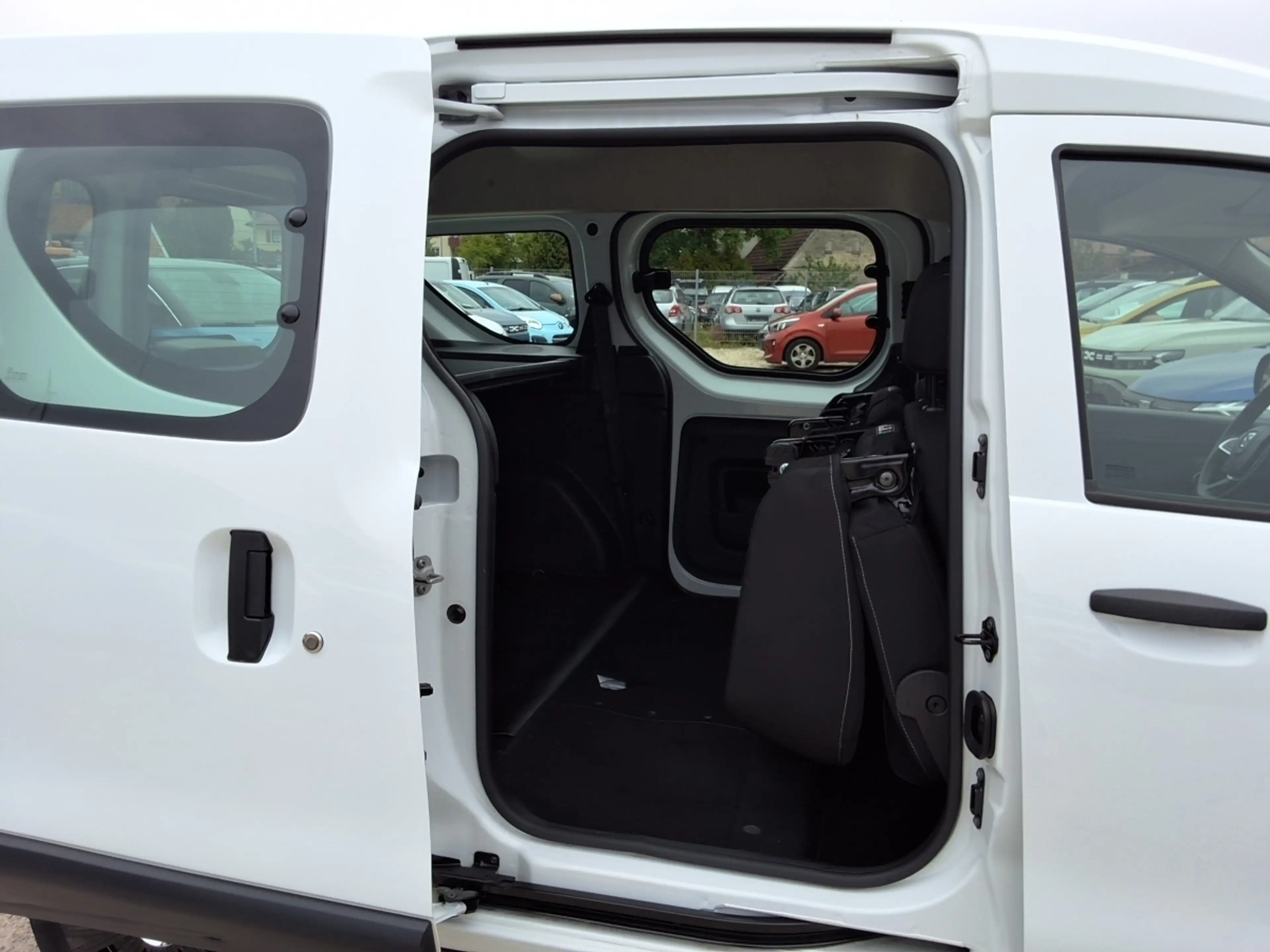 Dacia Dokker VP Comfort 1.5 Blue dCi 95 — photo 7