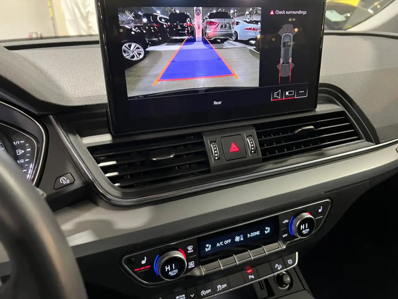 Audi Q5 снимка Audi Q5