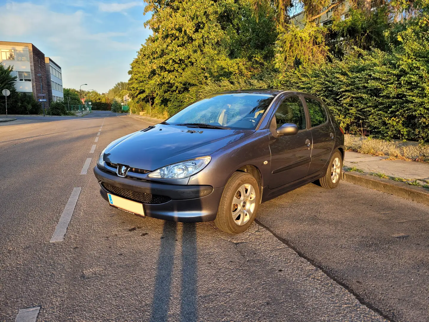 Peugeot 206 206 1,4 Generation Grau - 1