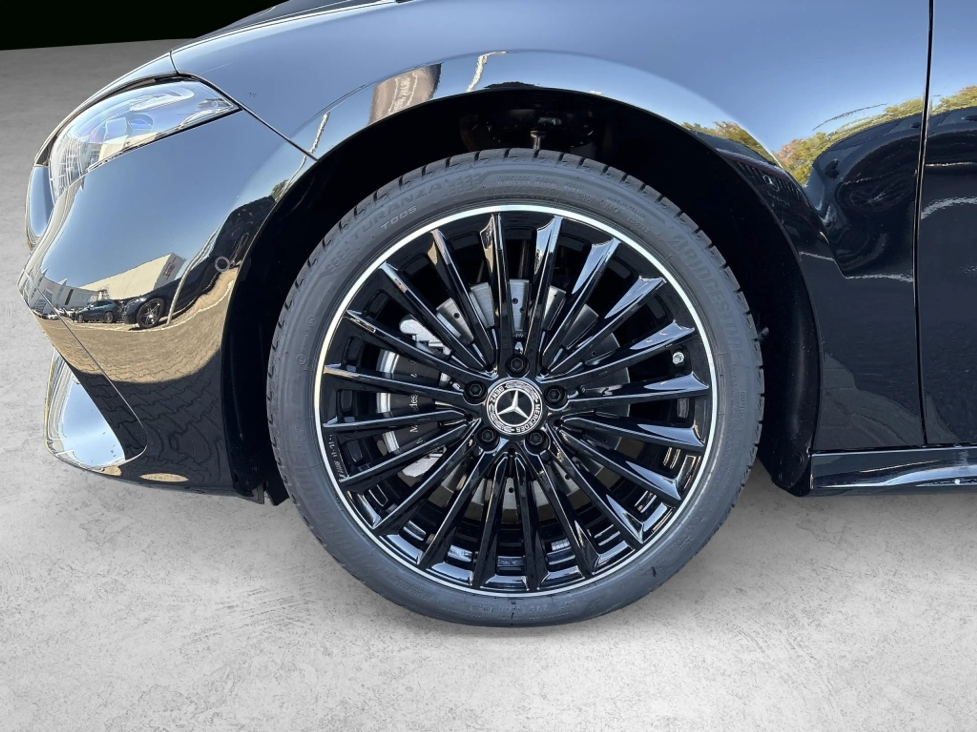Mercedes-Benz A 250 e Edition-AMG Multibeam Sound 19" 11kW — photo 3