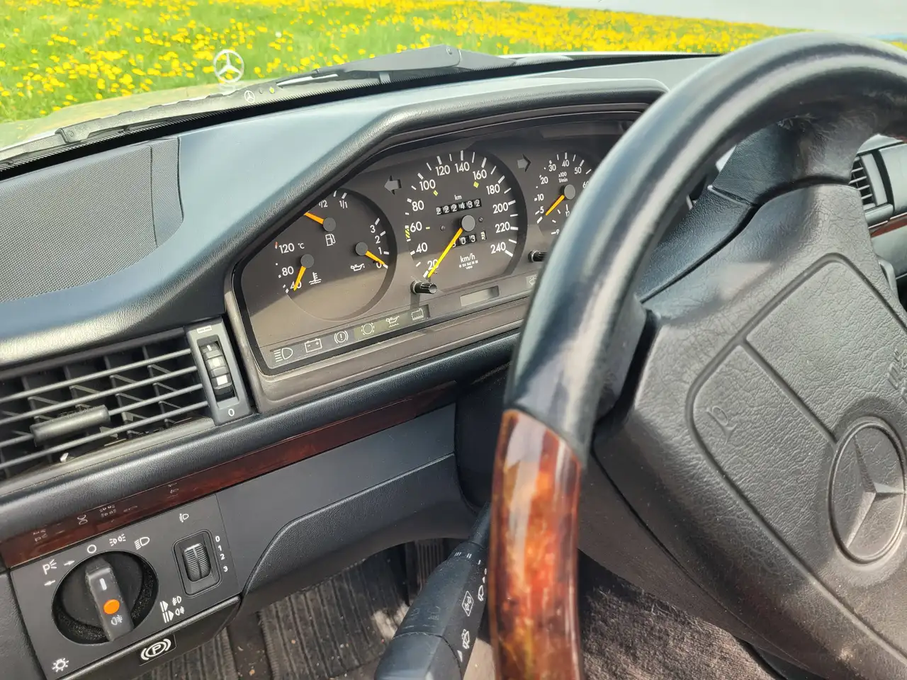 Mercedes-Benz Baureihe 124 Cabriolet, foto 6