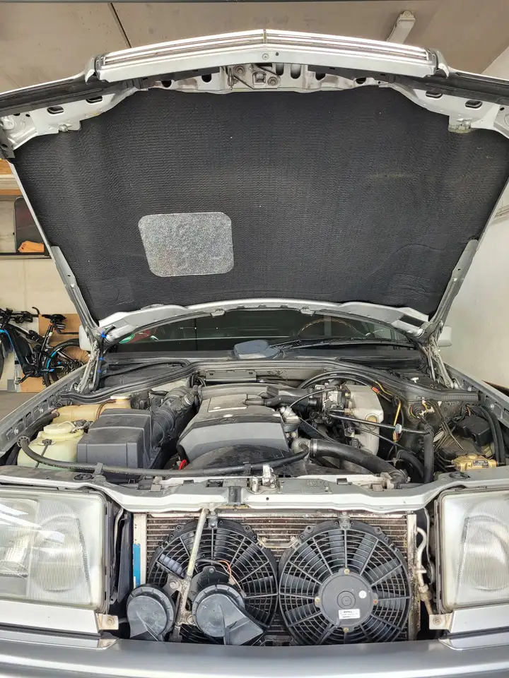 Mercedes-Benz Baureihe 124 Cabriolet, foto 12
