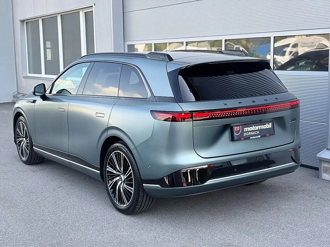 XPENG G9