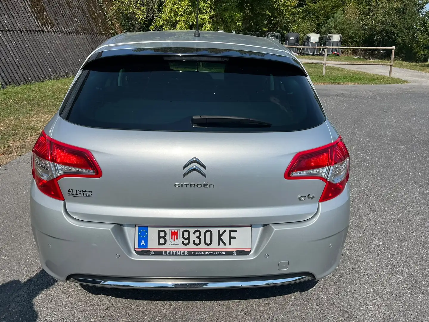 Citroen C4 C4 1,6 HDi 90 Attraction Attraction Silber - 2