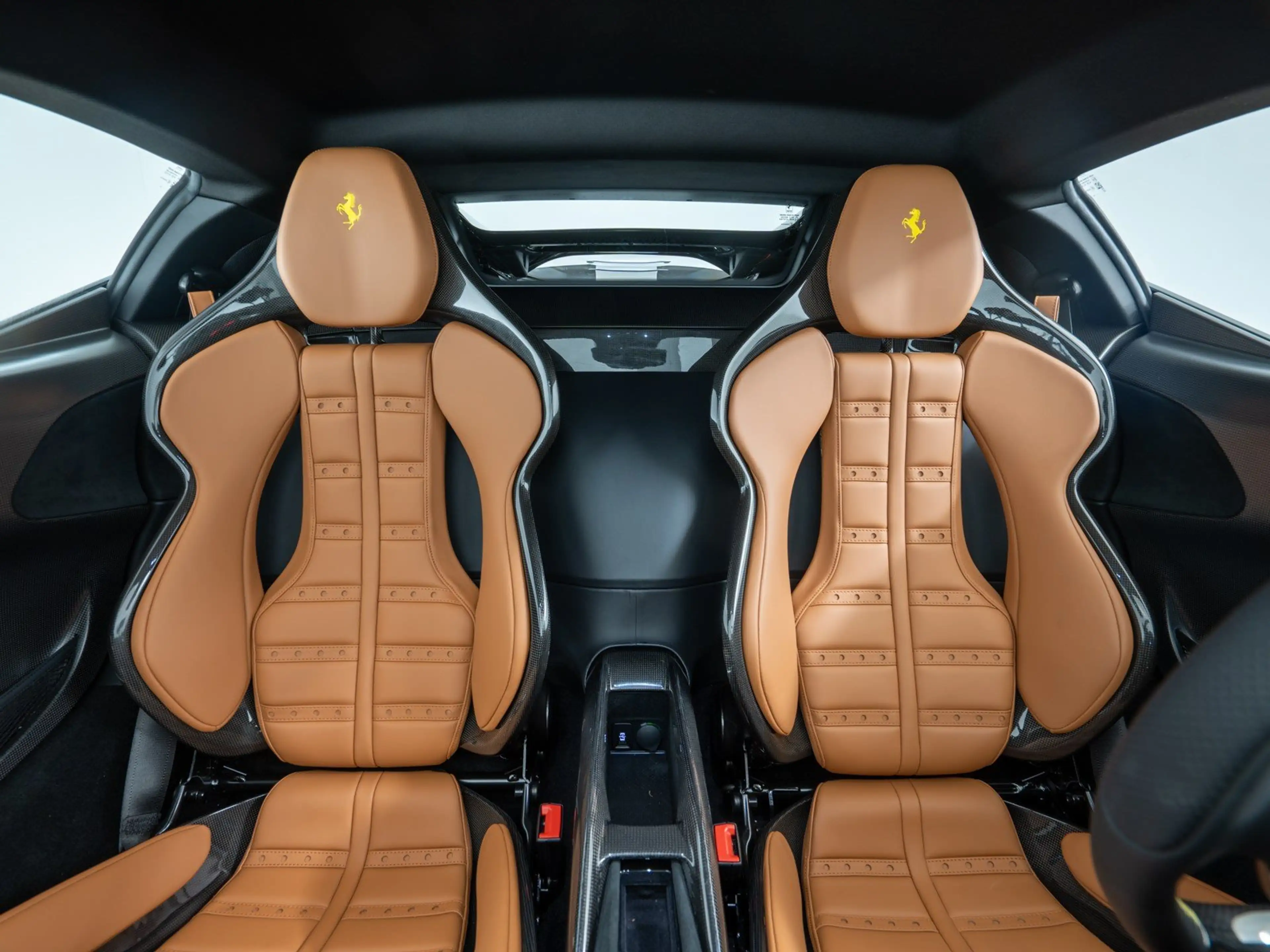 Ferrari SF90 Stradale Assetto Fiorano Ferrari SINGEN — photo 10