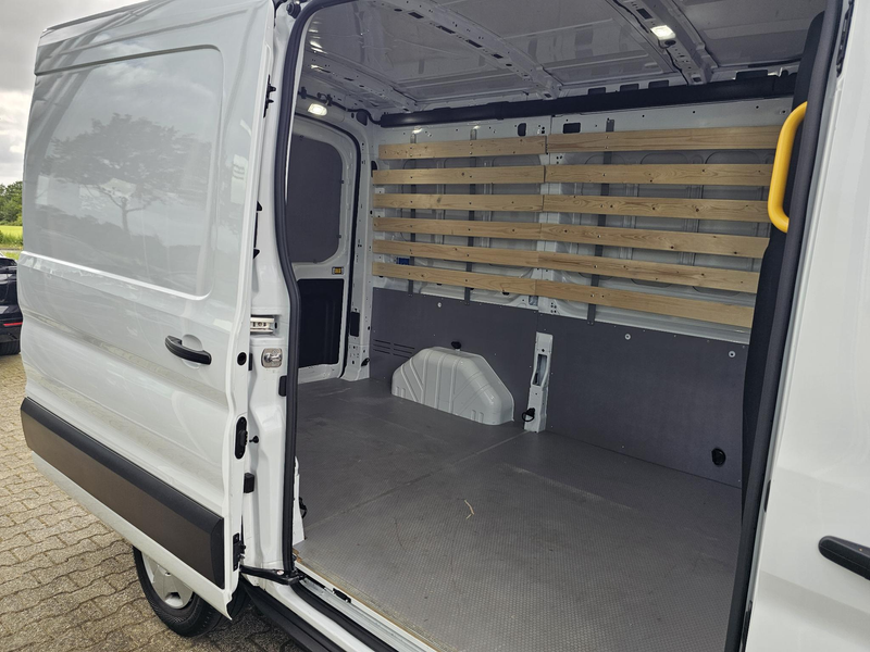 Ford Transit 310 2.0 TDCI L2H2 Trend Achteruitrijcamera | Betim — photo 10