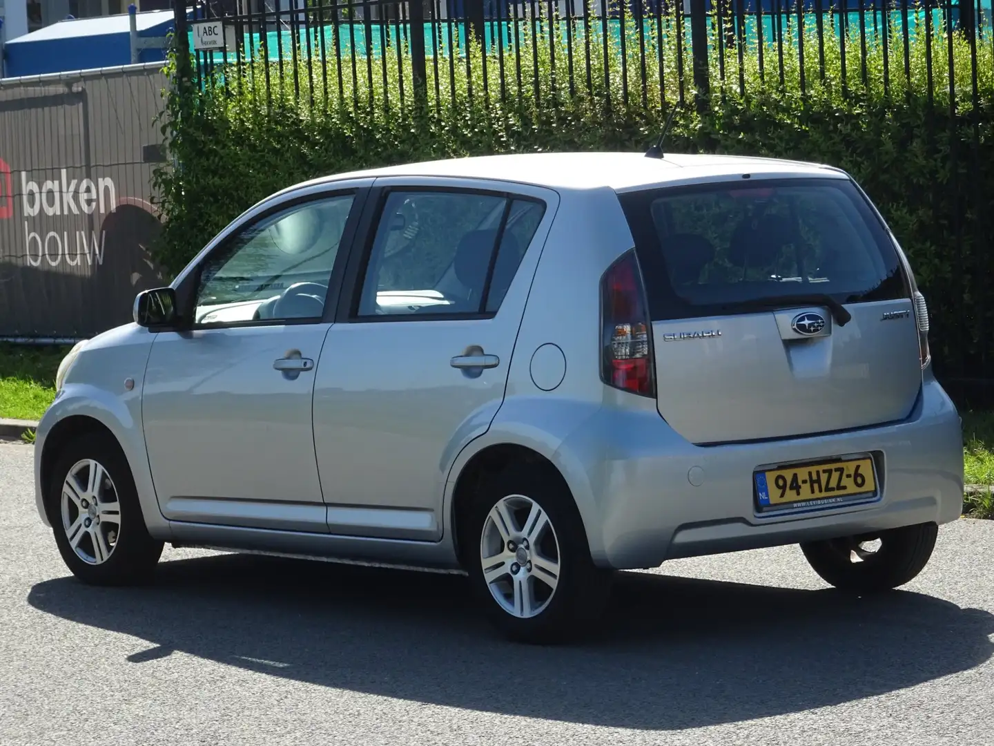 Subaru Justy 1.0 Comfort S BJ2009 NAP/AIRCO/APK 06-2027 Grau - 2