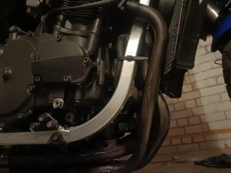 Suzuki GSX-R 750 - foto 8