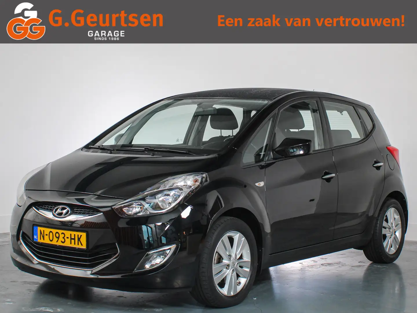 Hyundai iX20 1.6i i-Catcher Airco, Navigatie, Bluetooth, Stoelv Zwart - 1