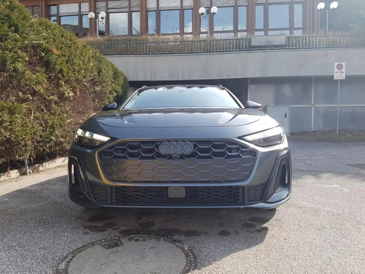 Audi A5 Avant TDI 150 kW S tronic mHEV+ S Line edition Gris - 2