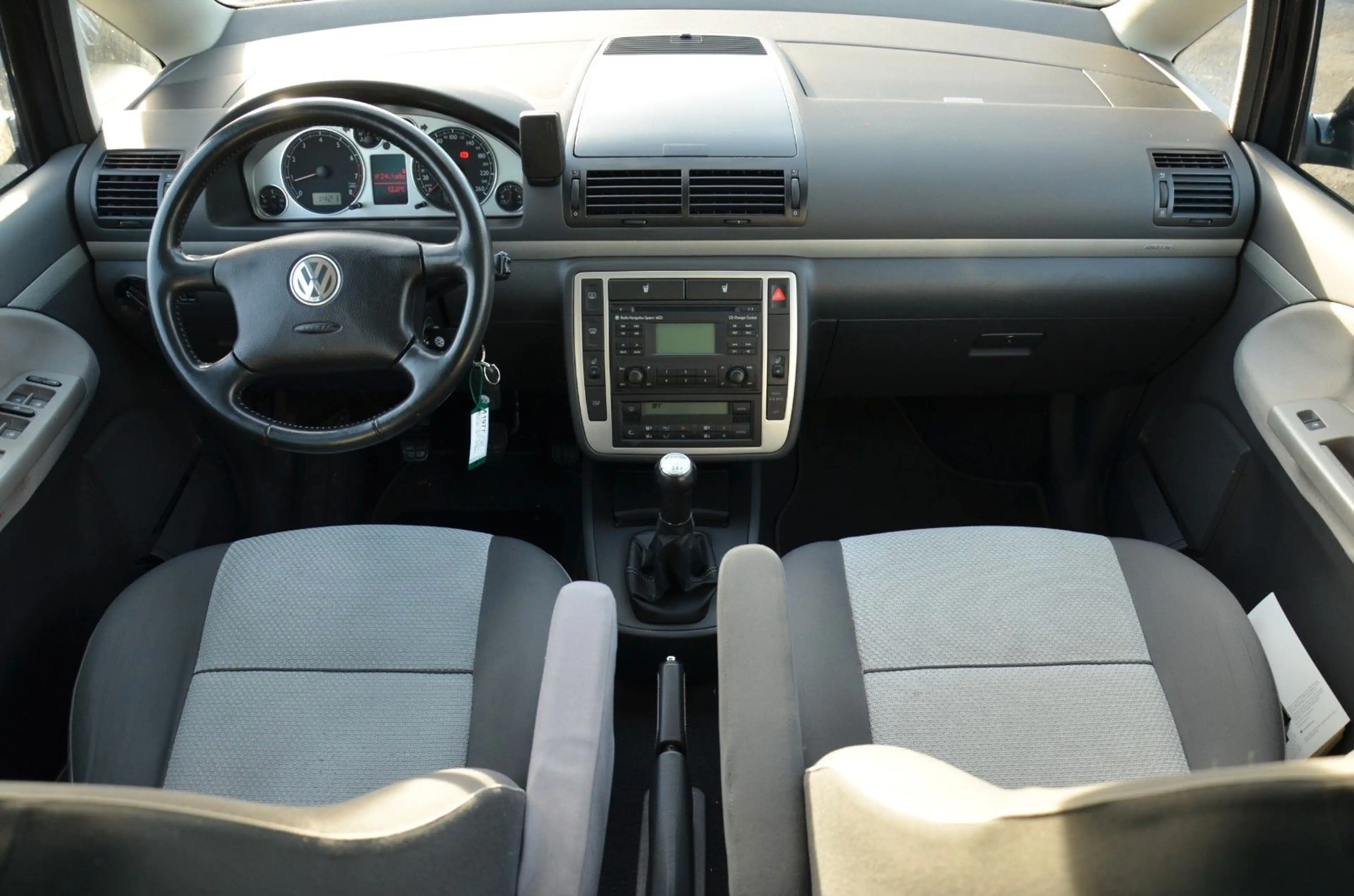 Volkswagen Sharan 2,0 Benz.*7 Sitze*NAVI*Tüv*1.Hand*TOP — photo 8