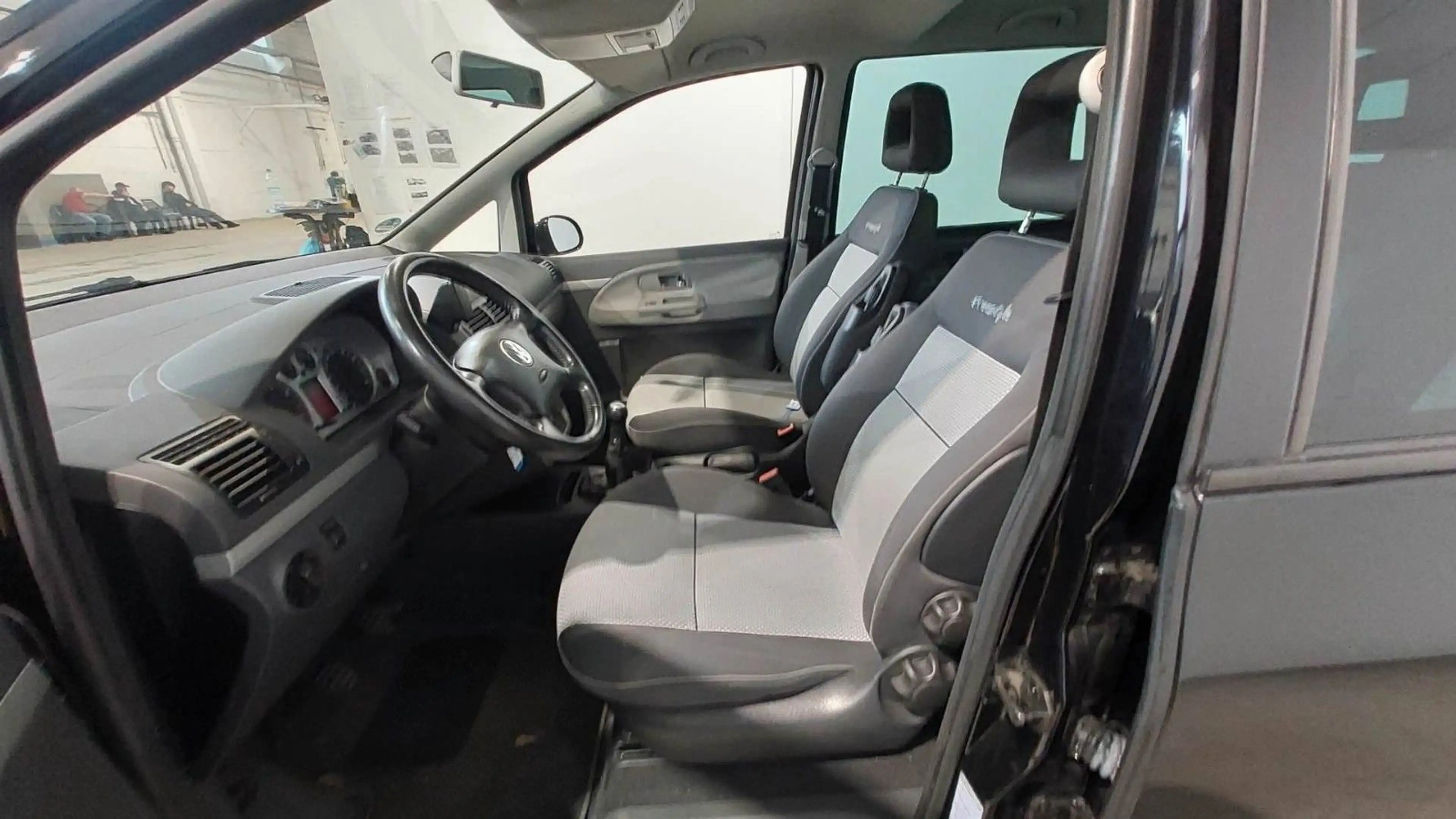 Volkswagen Sharan 2,0 Benz.*7 Sitze*NAVI*Tüv*1.Hand*TOP — photo 9