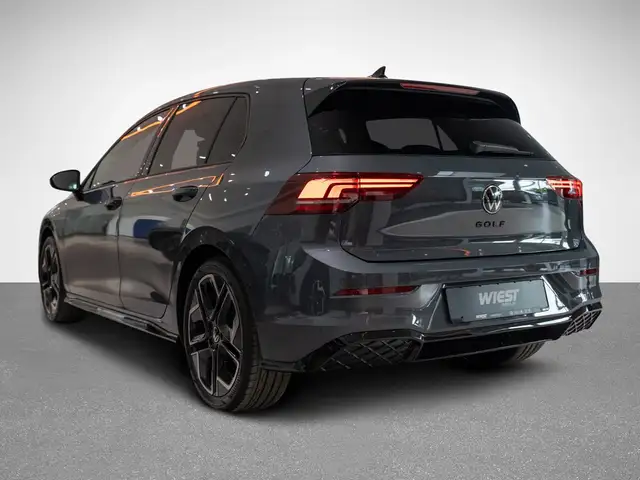 Volkswagen Golf view 3