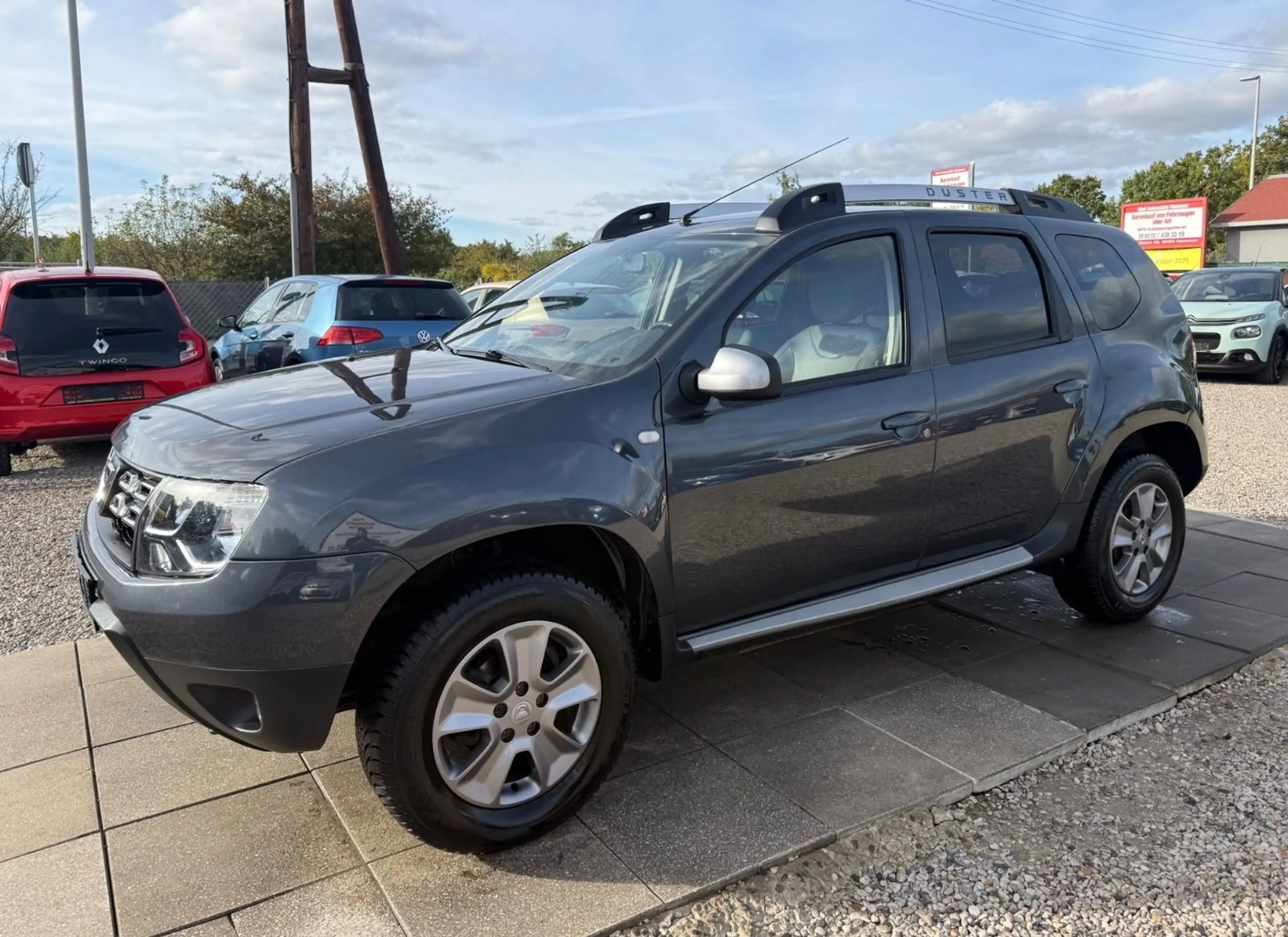 Dacia Duster 1,6 I Prestige  HU Neu Inspektion neu — photo 3