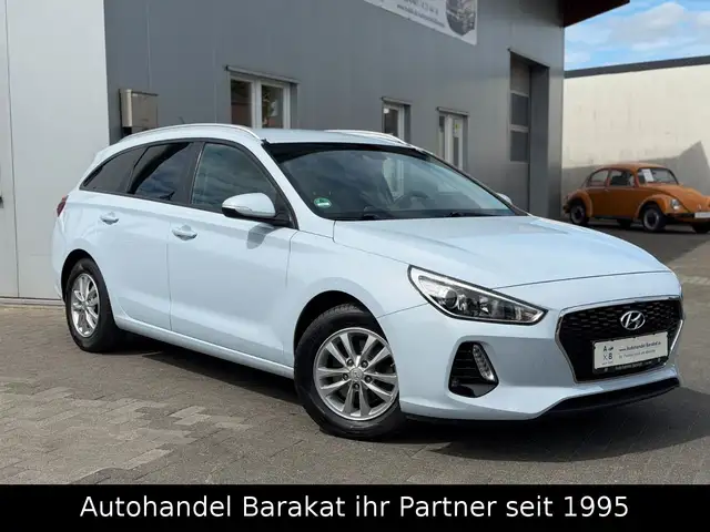 Hyundai i30 cw Select 8xALU PDC KLIMA BT SPUR ASSIST EU6