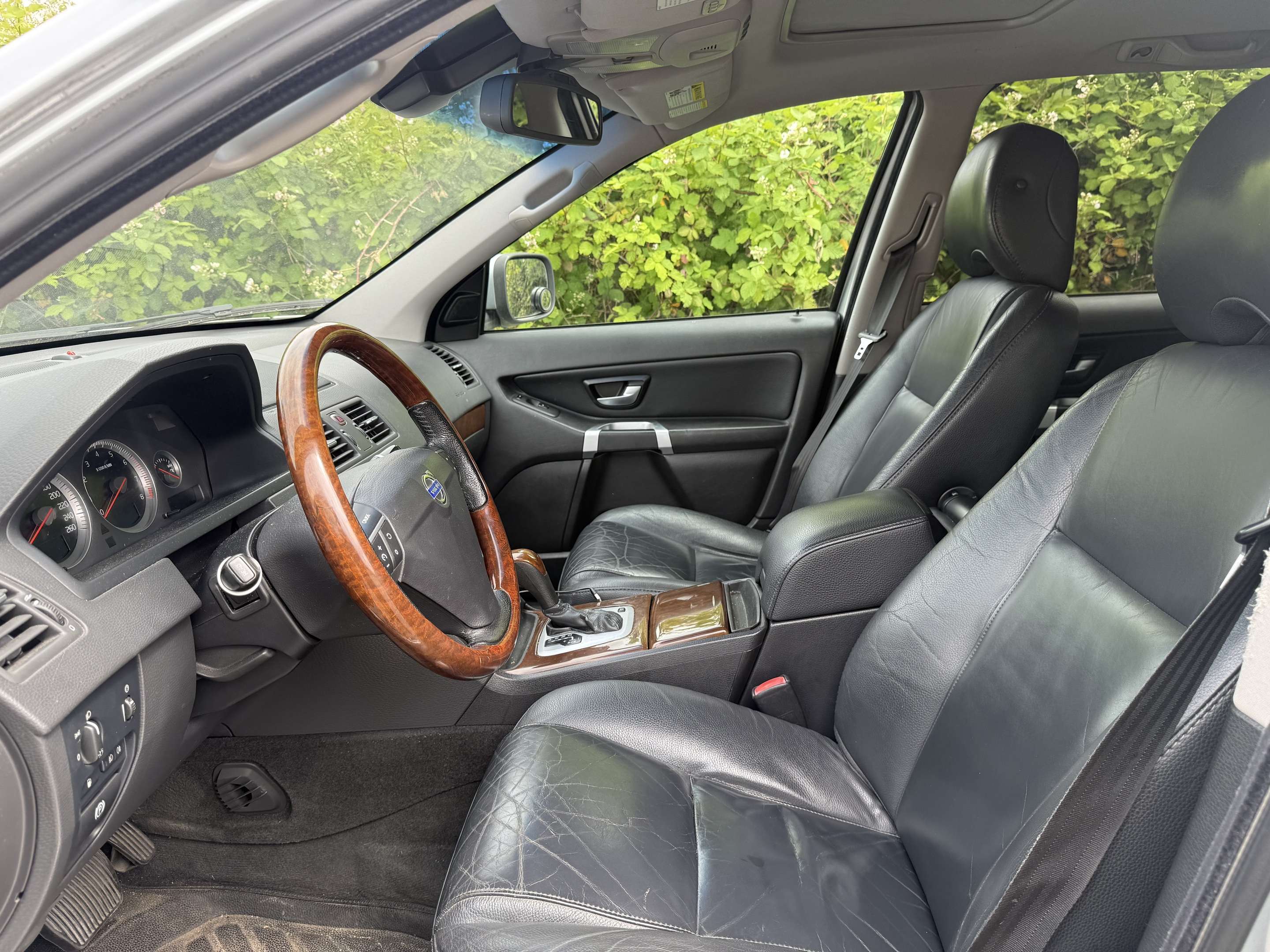 2007 Volvo XC90 AWD 4dr V8 thumb 8