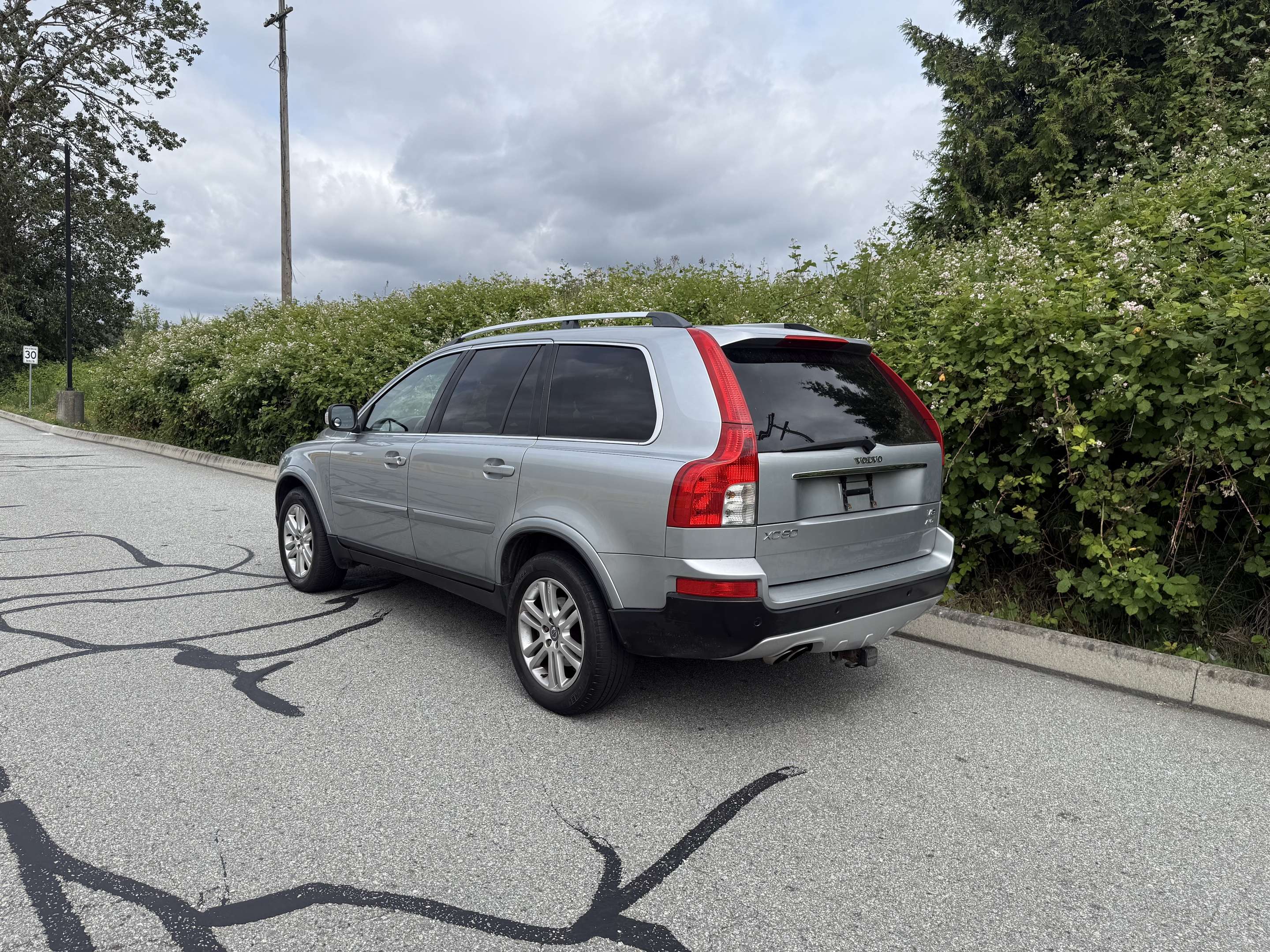 2007 Volvo XC90 AWD 4dr V8 alt 4