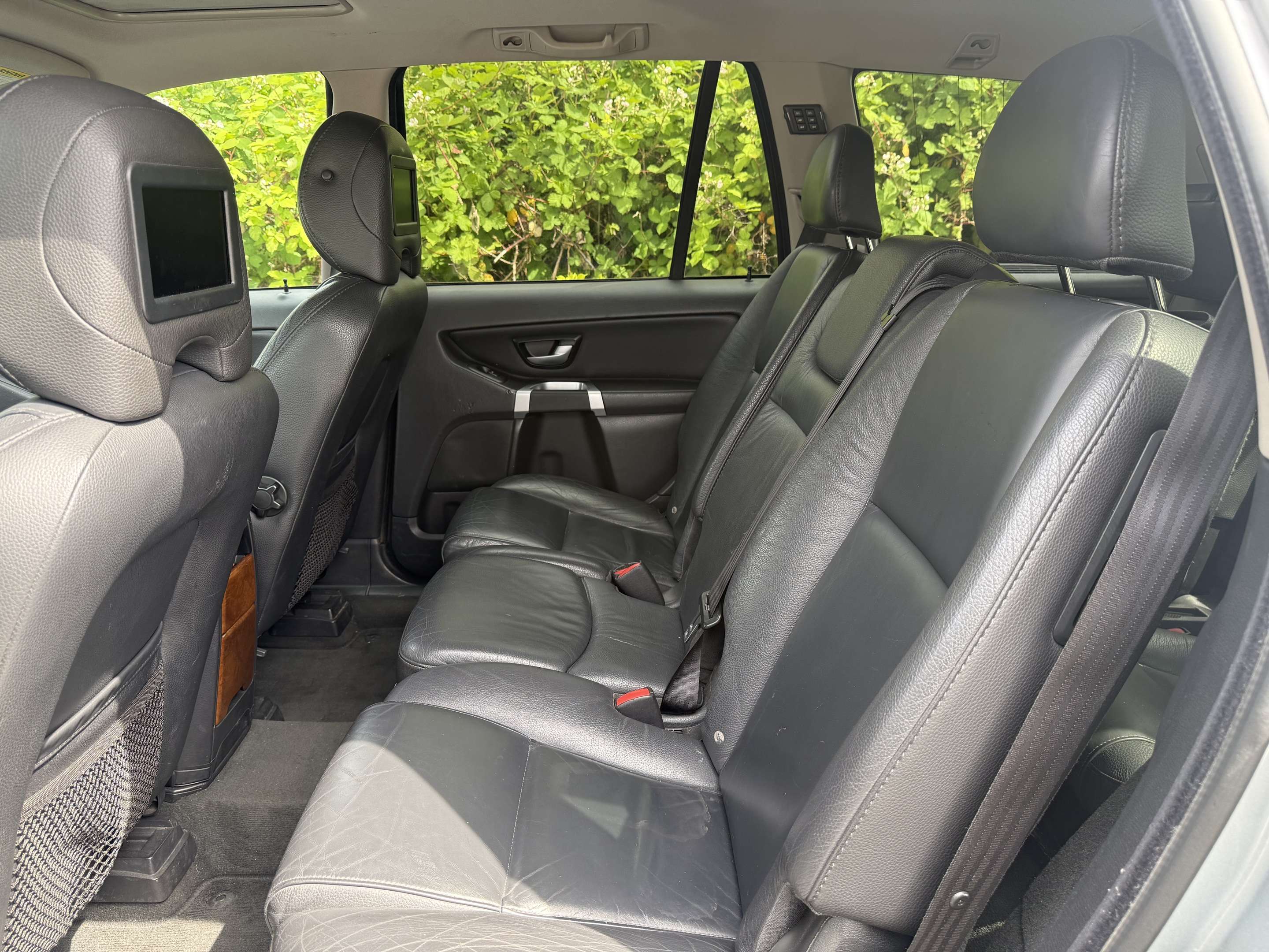 2007 Volvo XC90 AWD 4dr V8 thumb 10