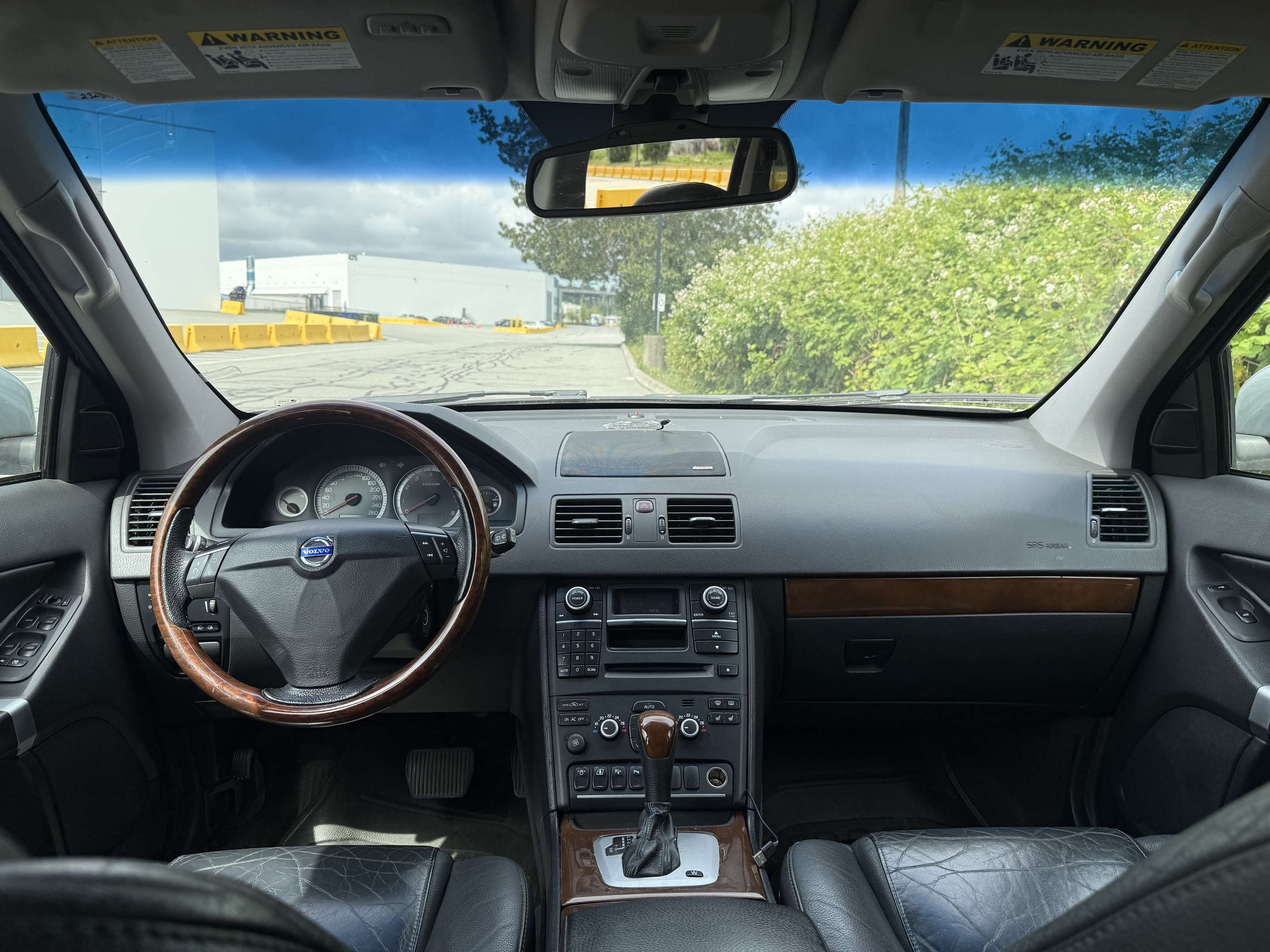 2007 Volvo XC90 AWD 4dr V8 thumb 9