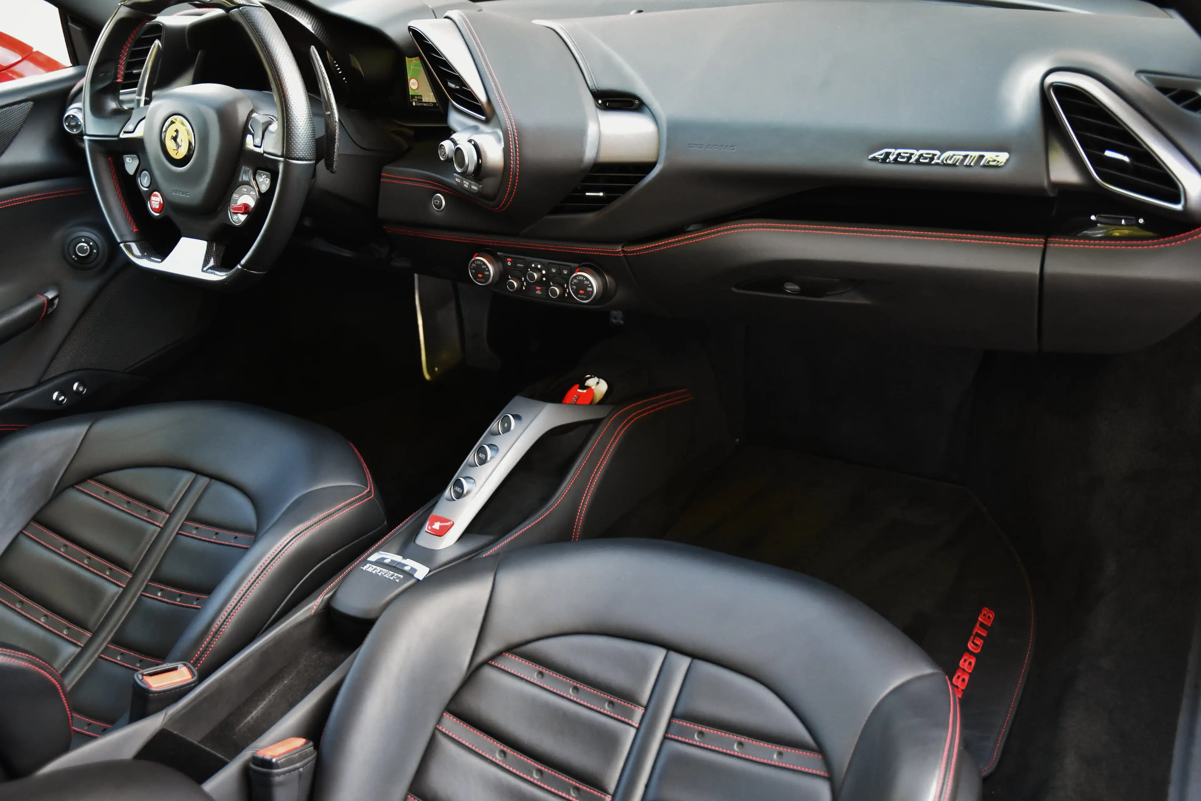 Ferrari 488 GTB ** SPORT EXHAUST / LIFT / CARBON *** — photo 12