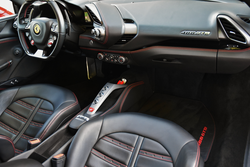 Ferrari 488 GTB ** SPORT EXHAUST / LIFT / CARBON *** — photo 12