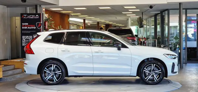 Volvo XC60 view 5
