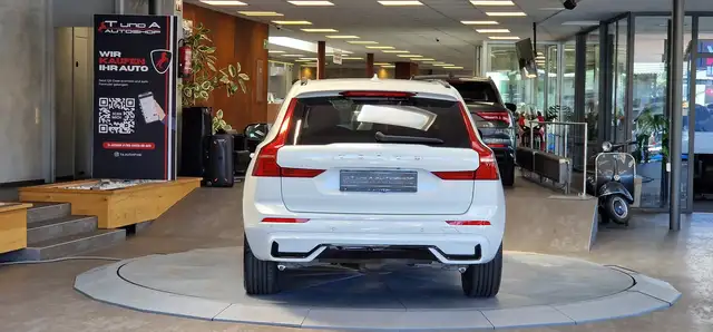 Volvo XC60 view 8