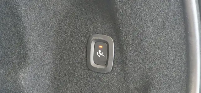 Volvo XC60 view 11