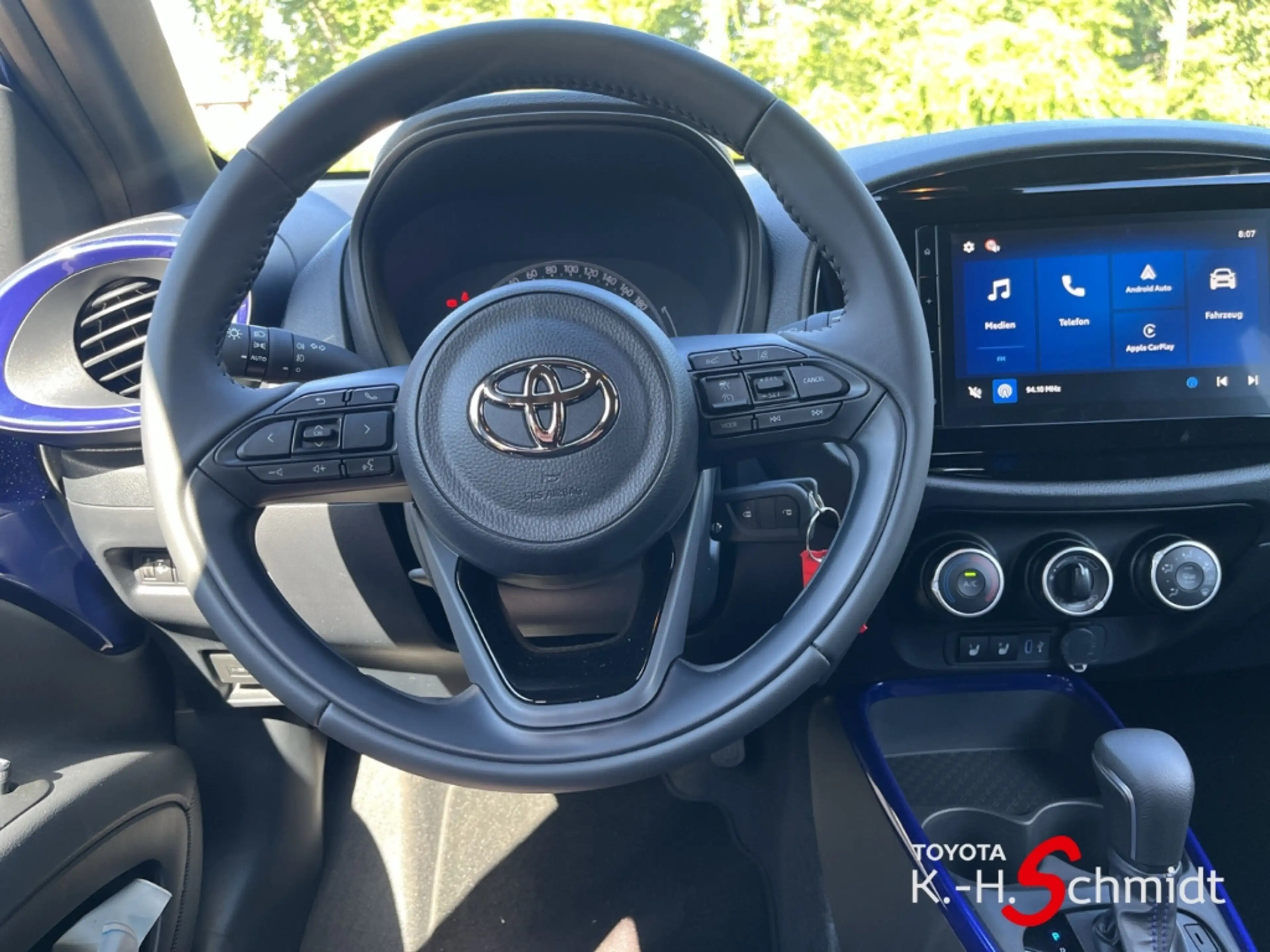 Toyota Aygo X 1,0 l Teamplayer CVT — photo 10