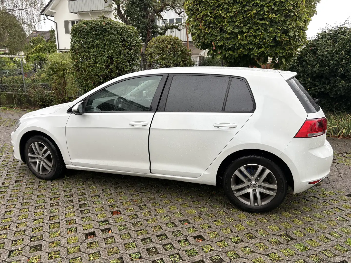 Volkswagen Golf Golf Comfortline 1,6 BMT TDI DPF Comfortline Weiß - 1
