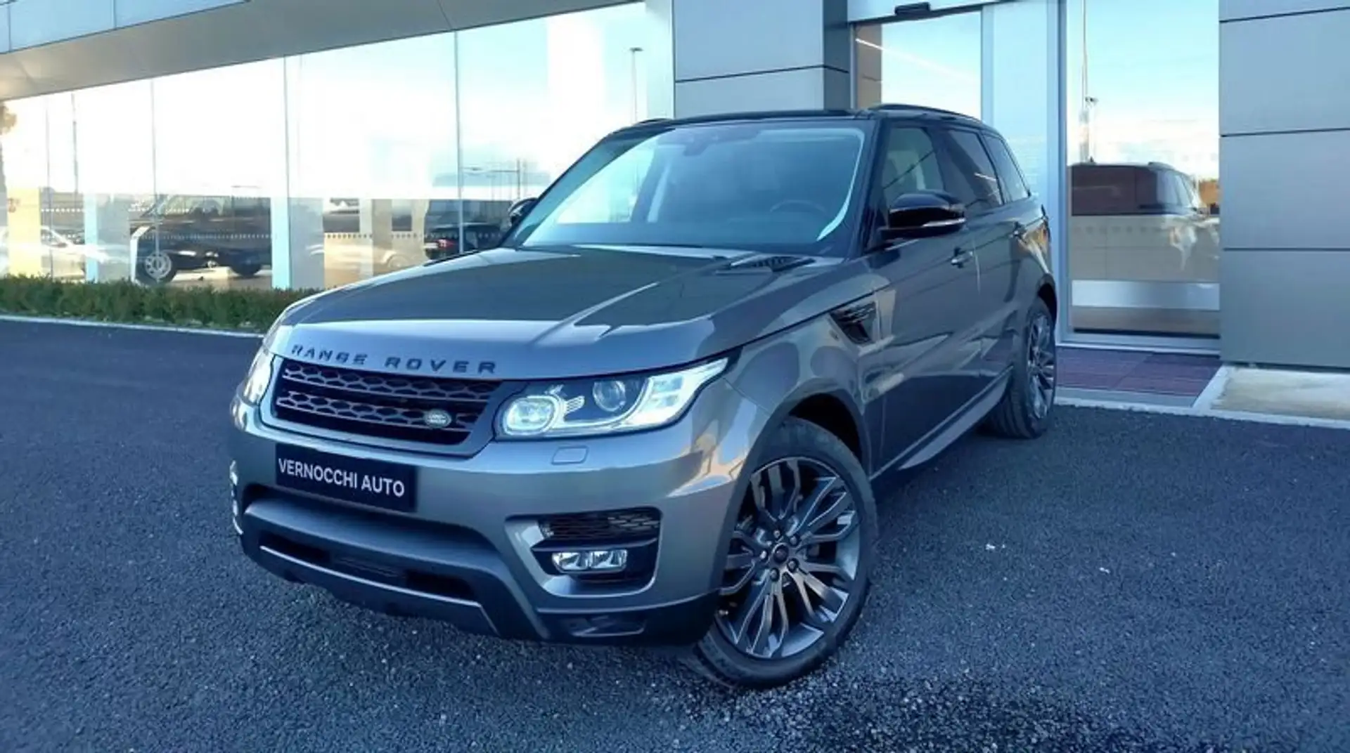 Land Rover Range Rover Sport 3.0 TDV6 HSE Dynamic siva - 1