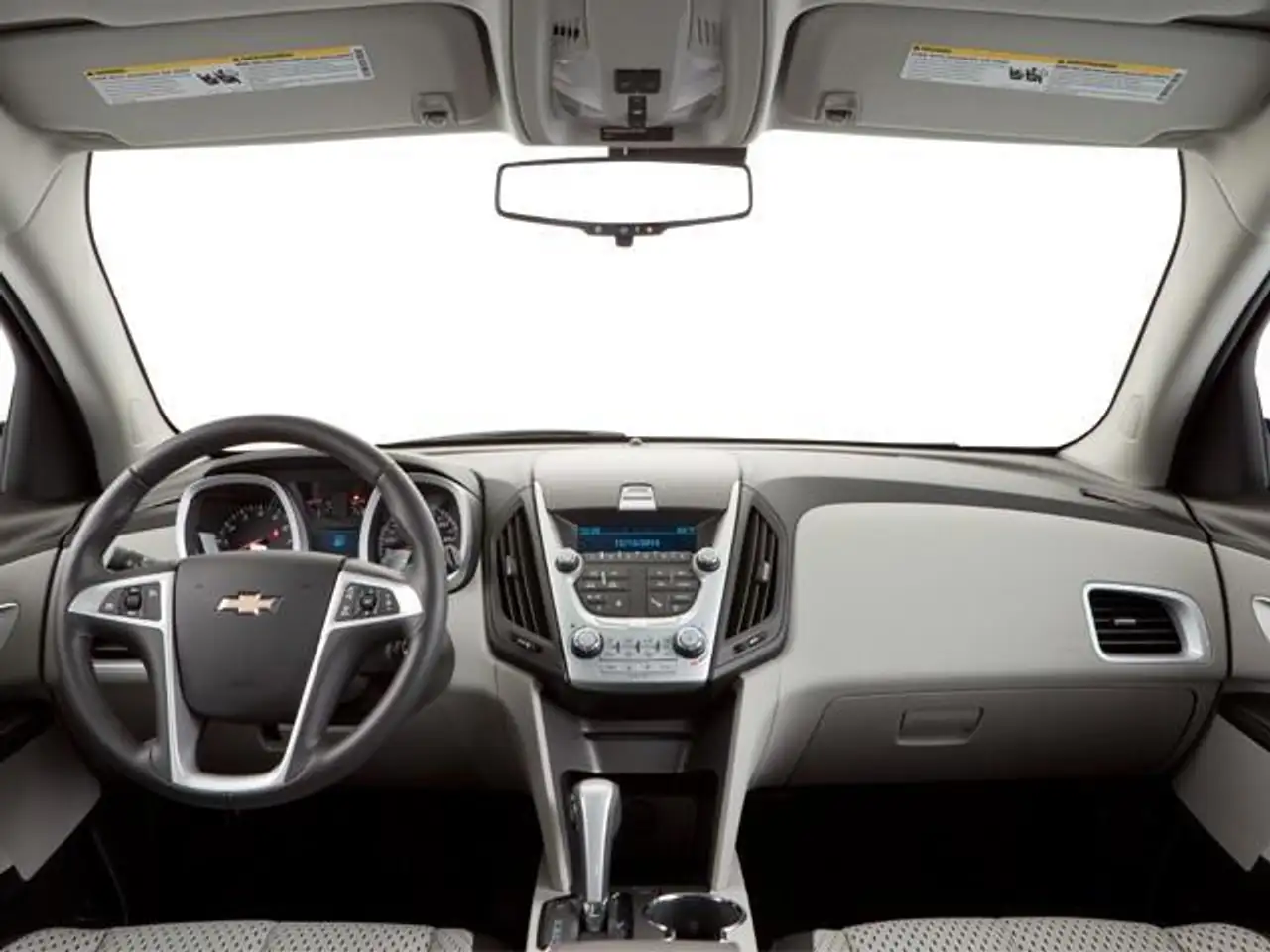 Chevrolet Equinox photo Chevrolet Equinox