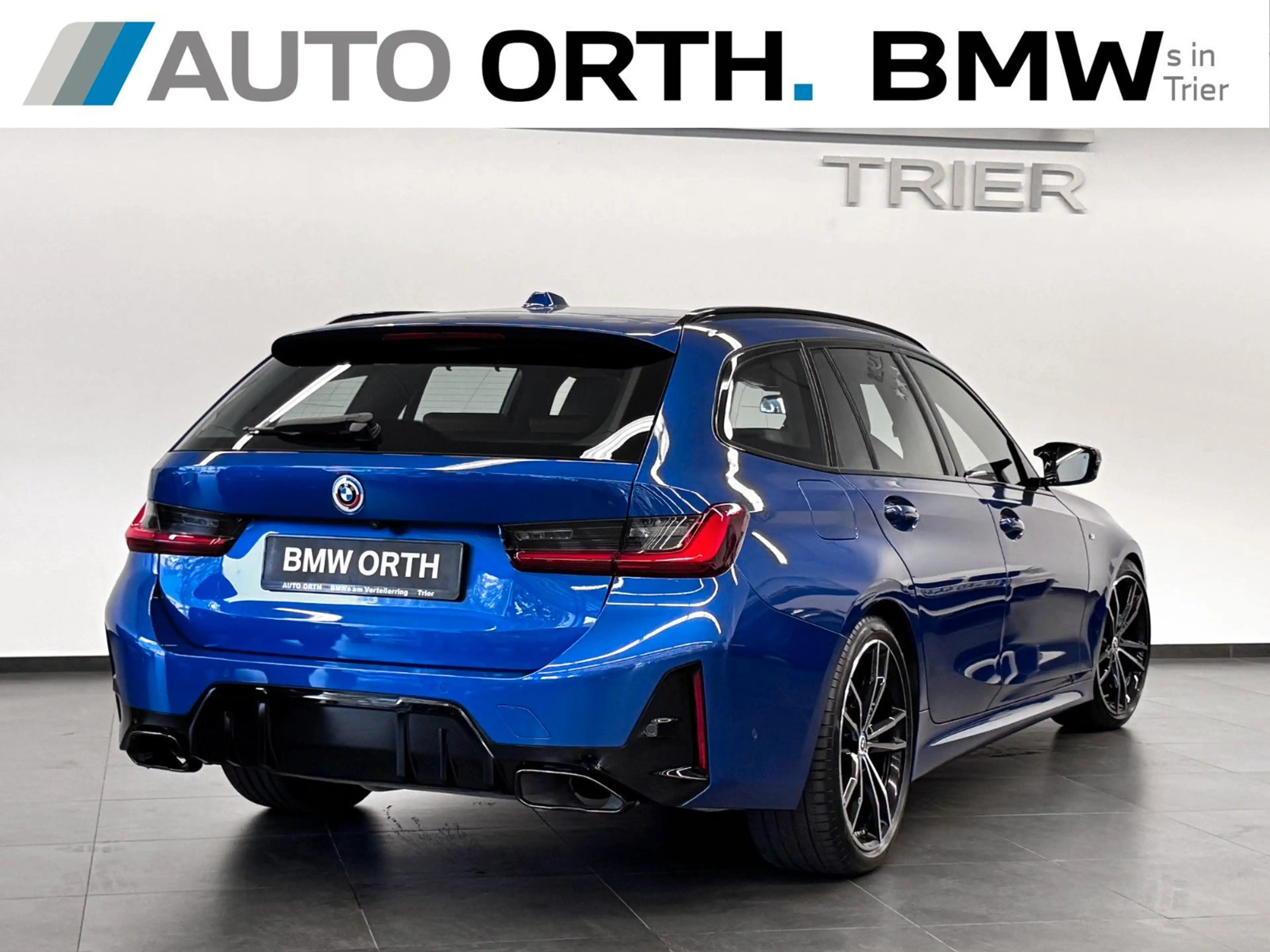BMW 340 xDrive Touring LC-PROF HUD PANO ACC 360° — photo 6