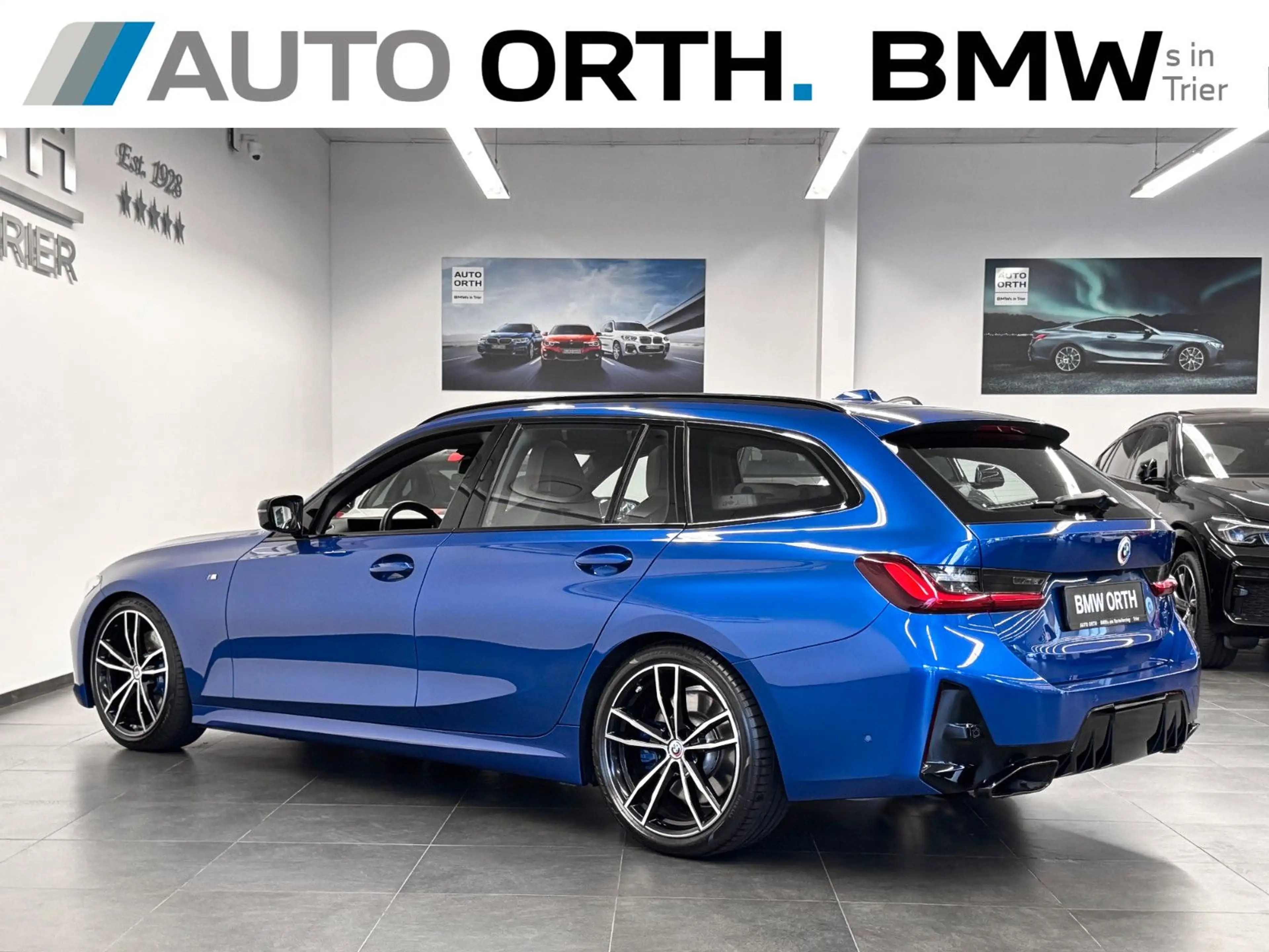 BMW 340 xDrive Touring LC-PROF HUD PANO ACC 360° — photo 4